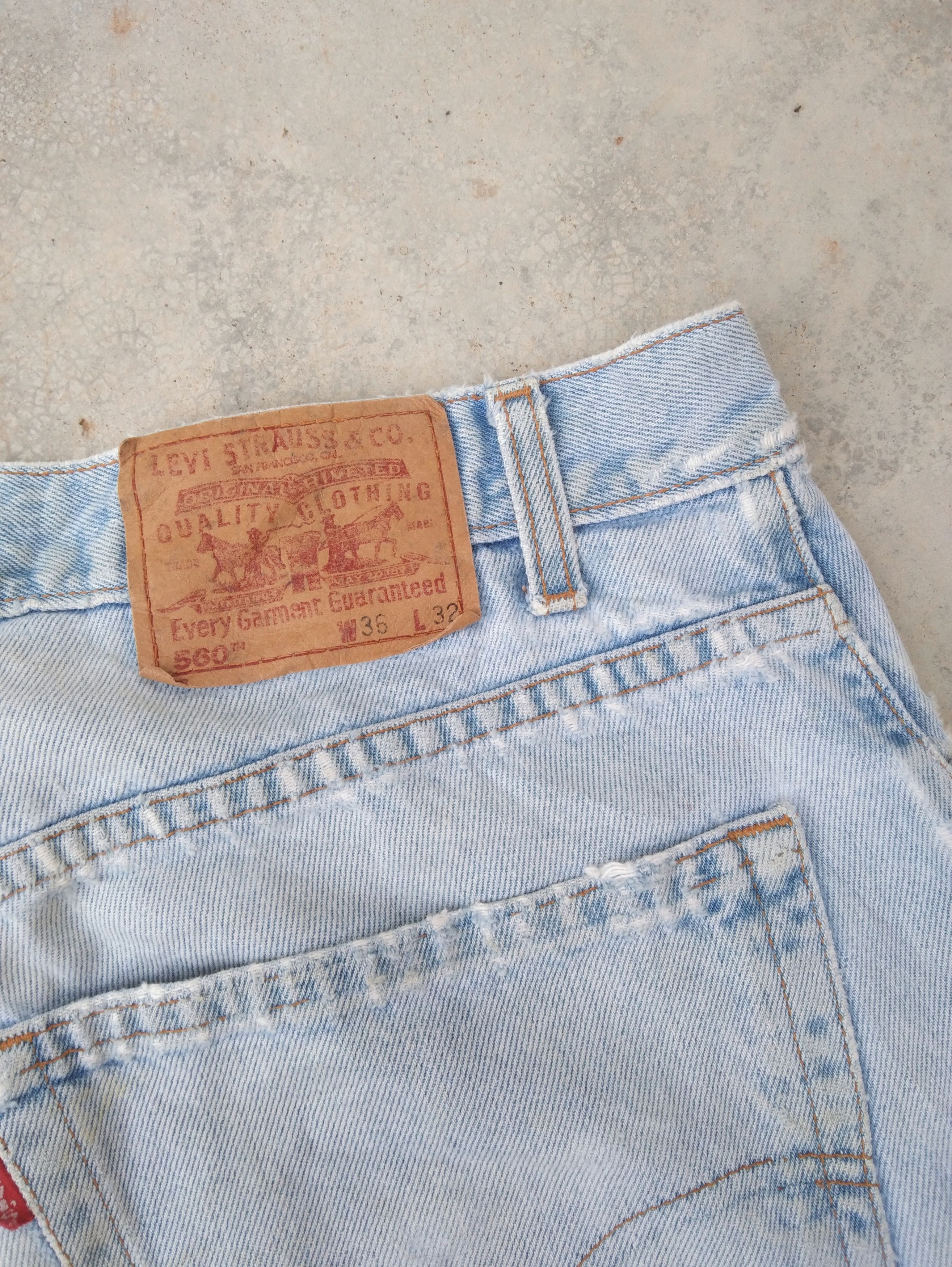 Jean × Levi's × Vintage Vintage Levis 560 Loose Distressed Jeans 36x32 Size US 36 / EU 52 - 6 Thumbnail