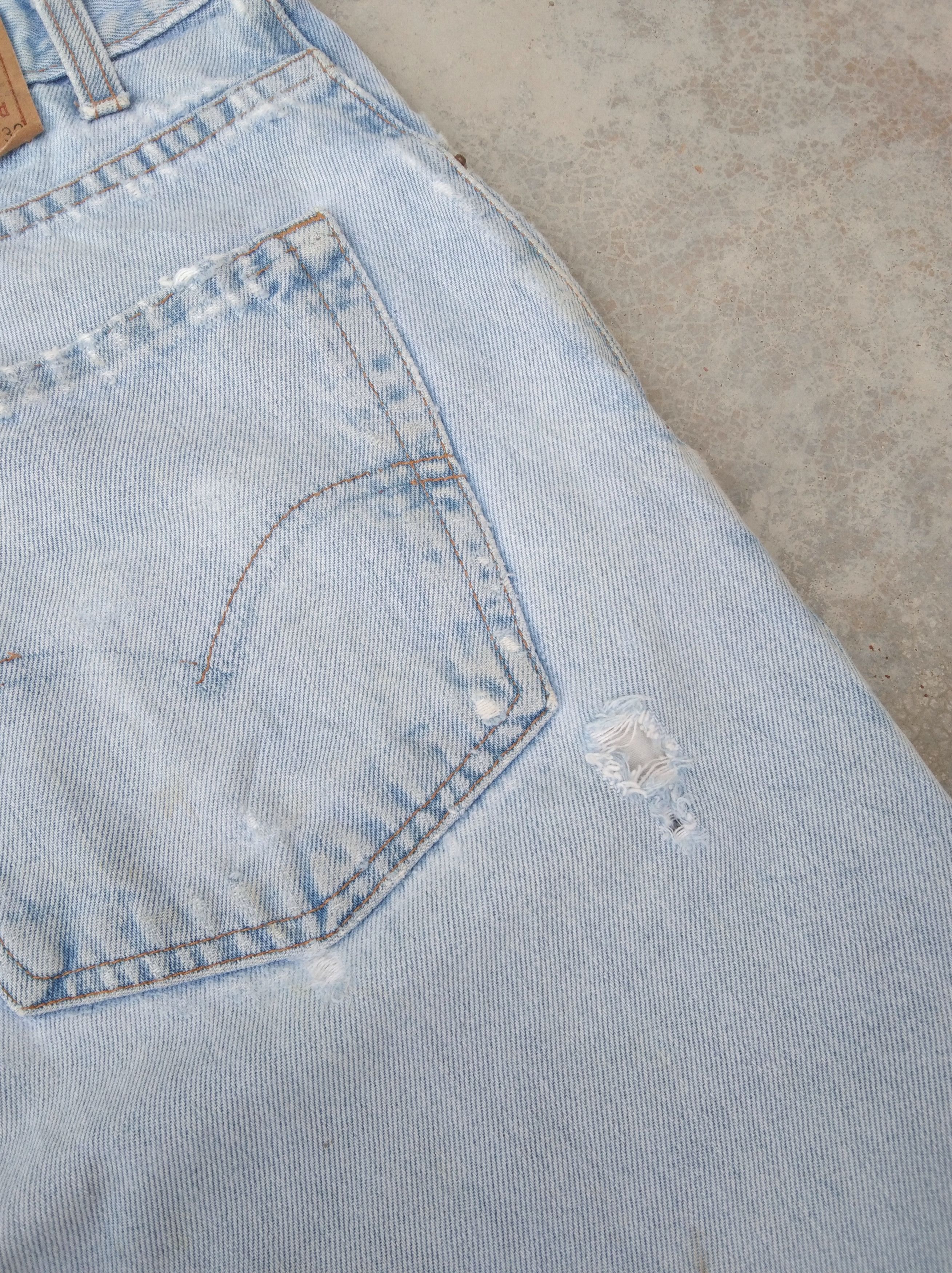 Jean × Levi's × Vintage Vintage Levis 560 Loose Distressed Jeans 36x32 Size US 36 / EU 52 - 5 Thumbnail