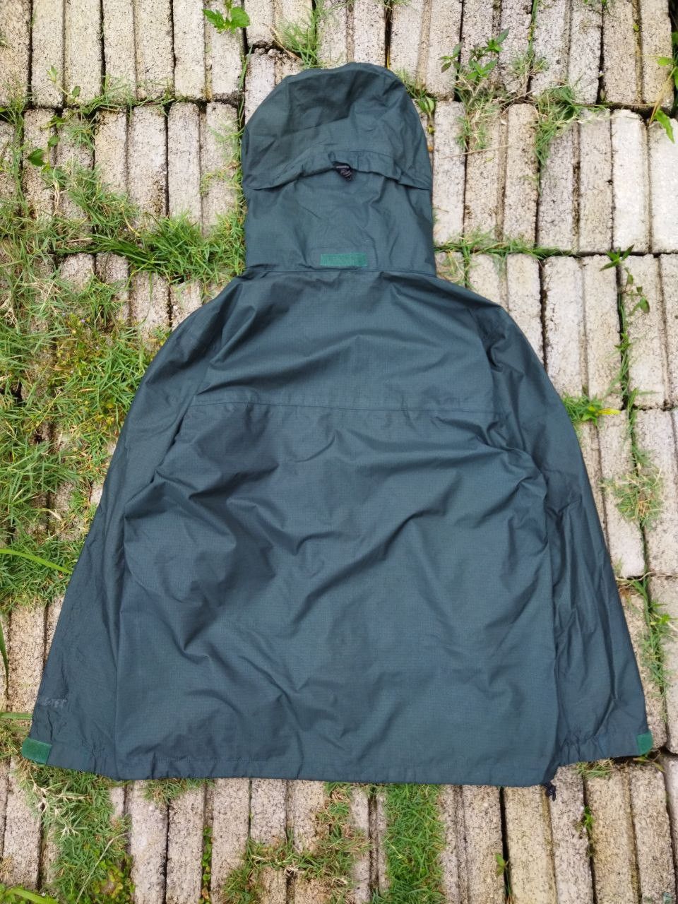 The North Face Goretex Jacket - Size S