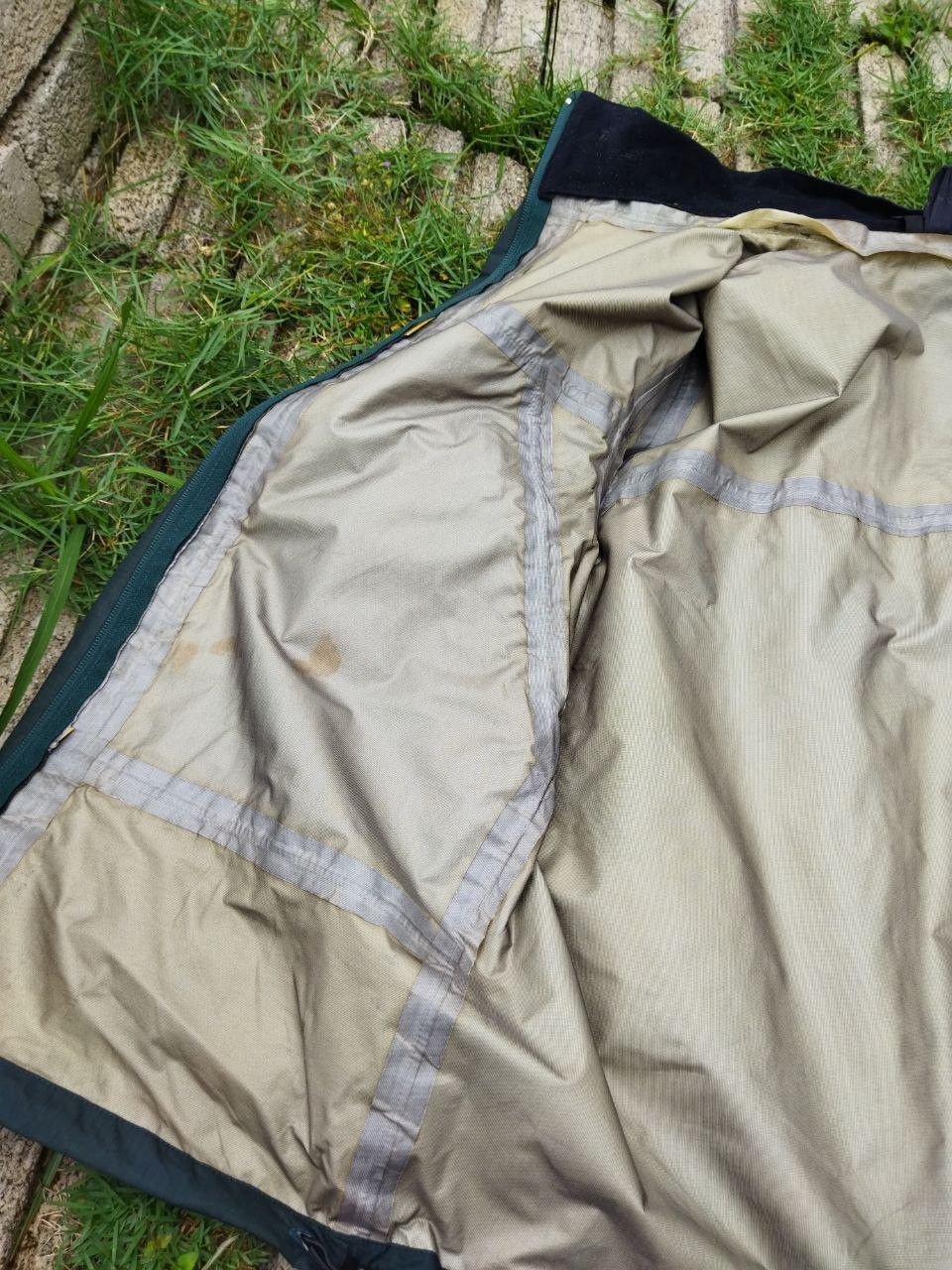 The North Face Goretex Jacket - Size S