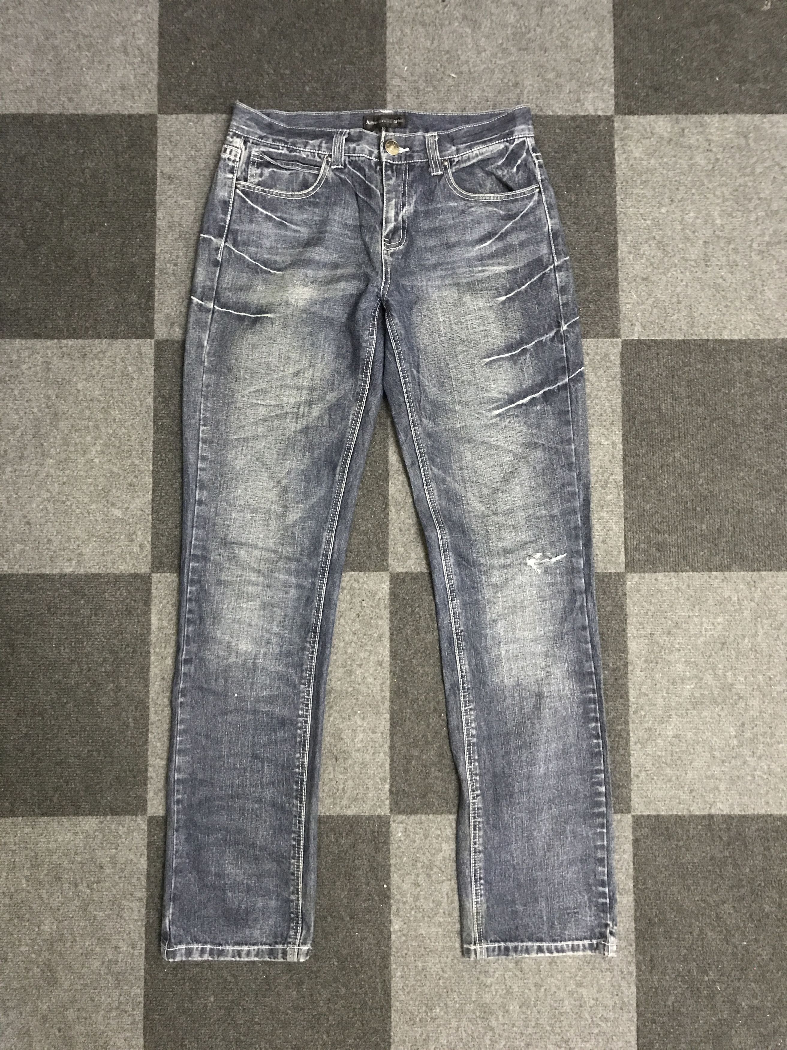 Japanese Brand D140 Forest Attraction Slashes Fades Light Jeans Size US 31 - 3 Thumbnail