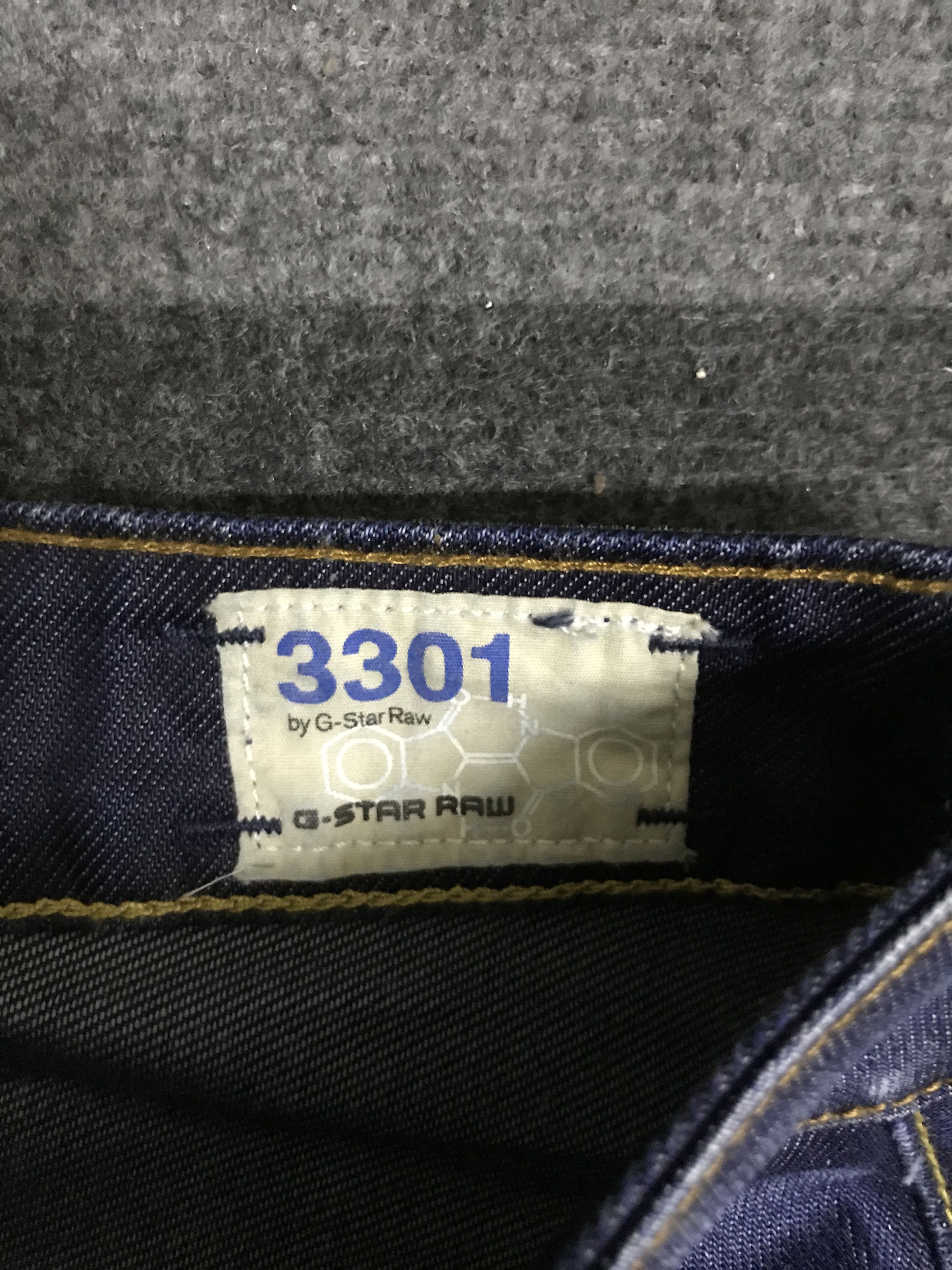 G-Star × Japanese Brand D143 GSTAR Skinny Distressed Jeans Size US 33 - 11 Thumbnail