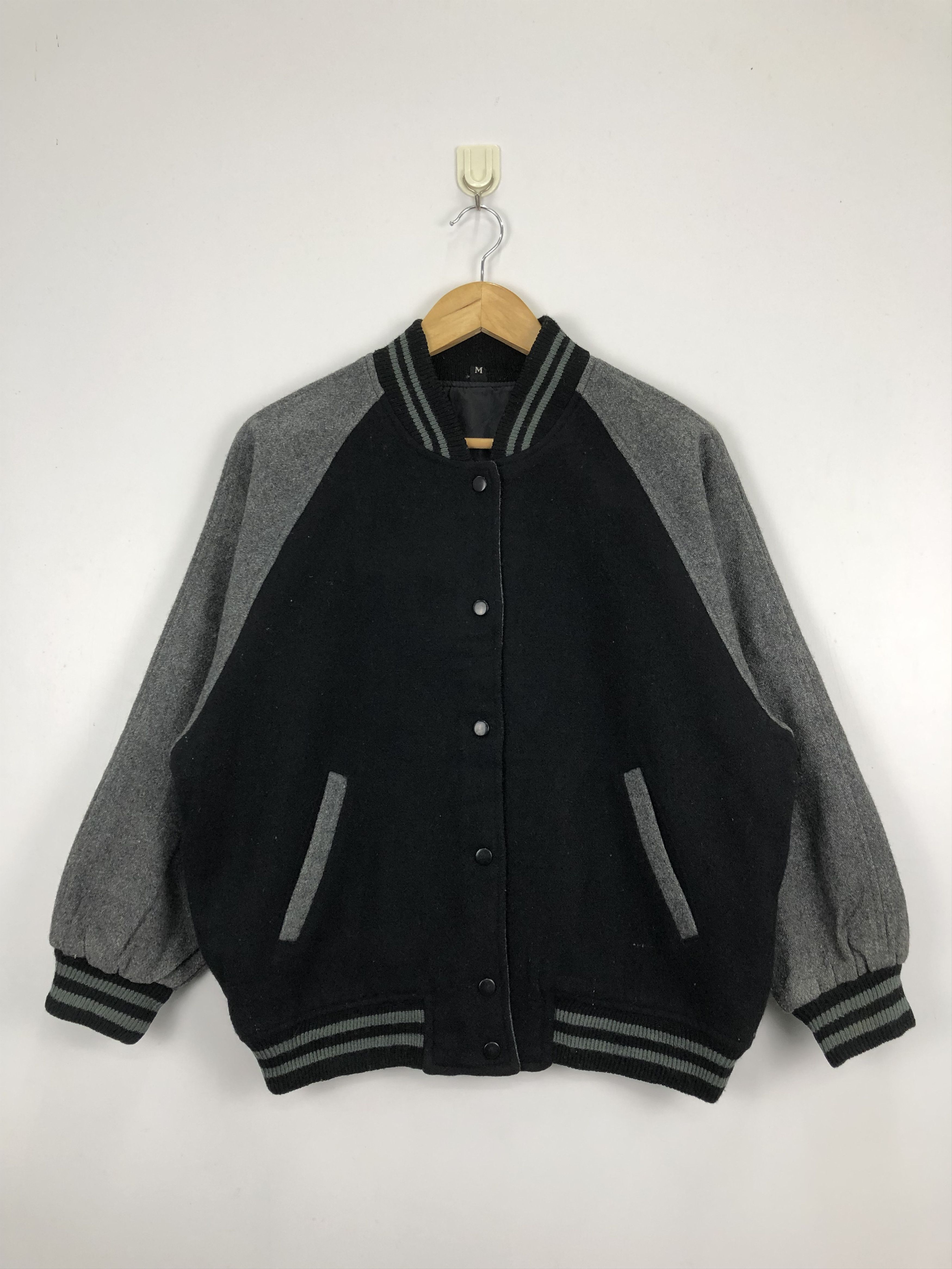 Japanese Brand Vintage Japanese Brand Wool Varsity Jacket V0300 Size US M / EU 48-50 / 2 - 1 Thumbnail