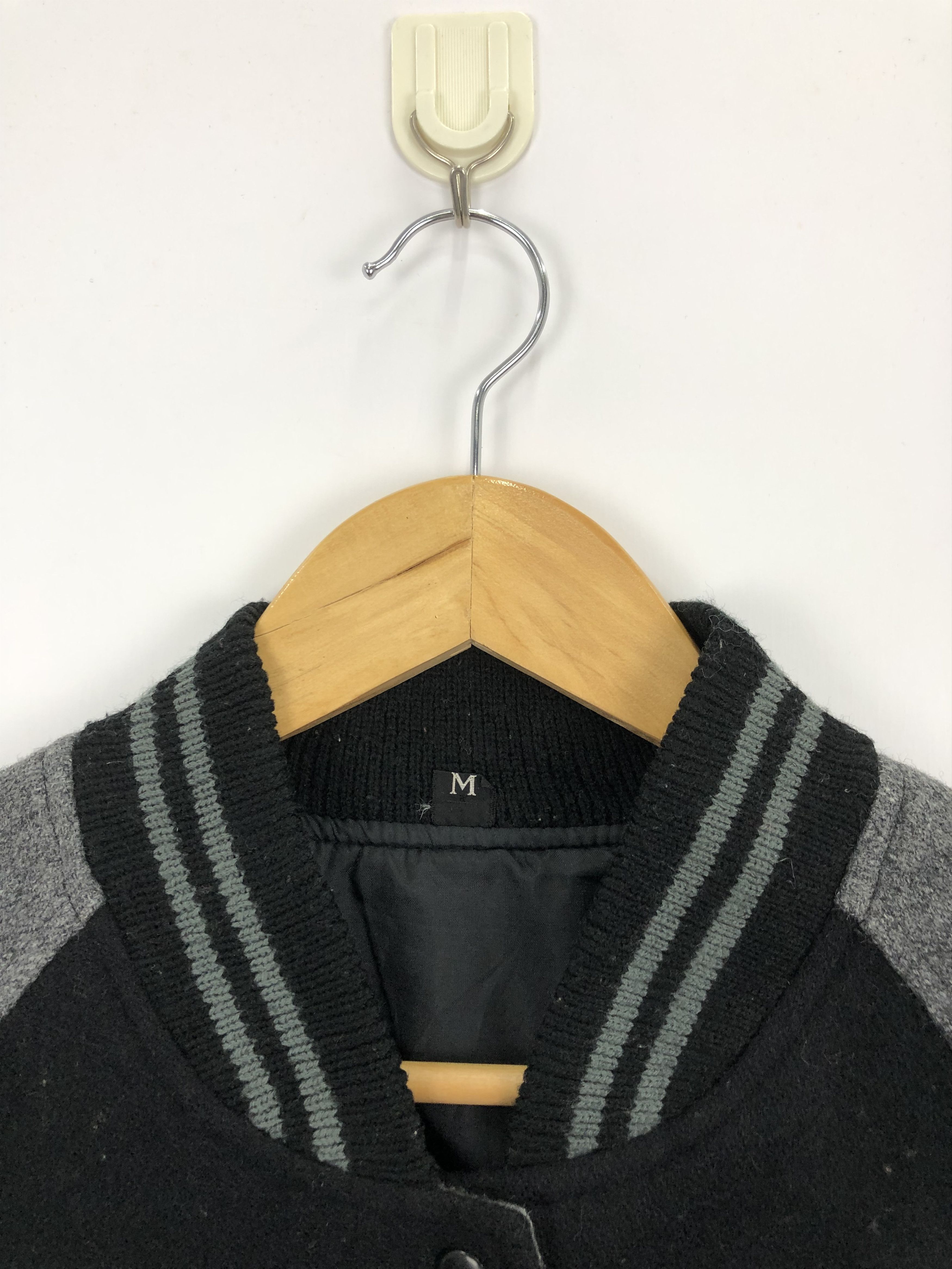 Japanese Brand Vintage Japanese Brand Wool Varsity Jacket V0300 Size US M / EU 48-50 / 2 - 7 Thumbnail