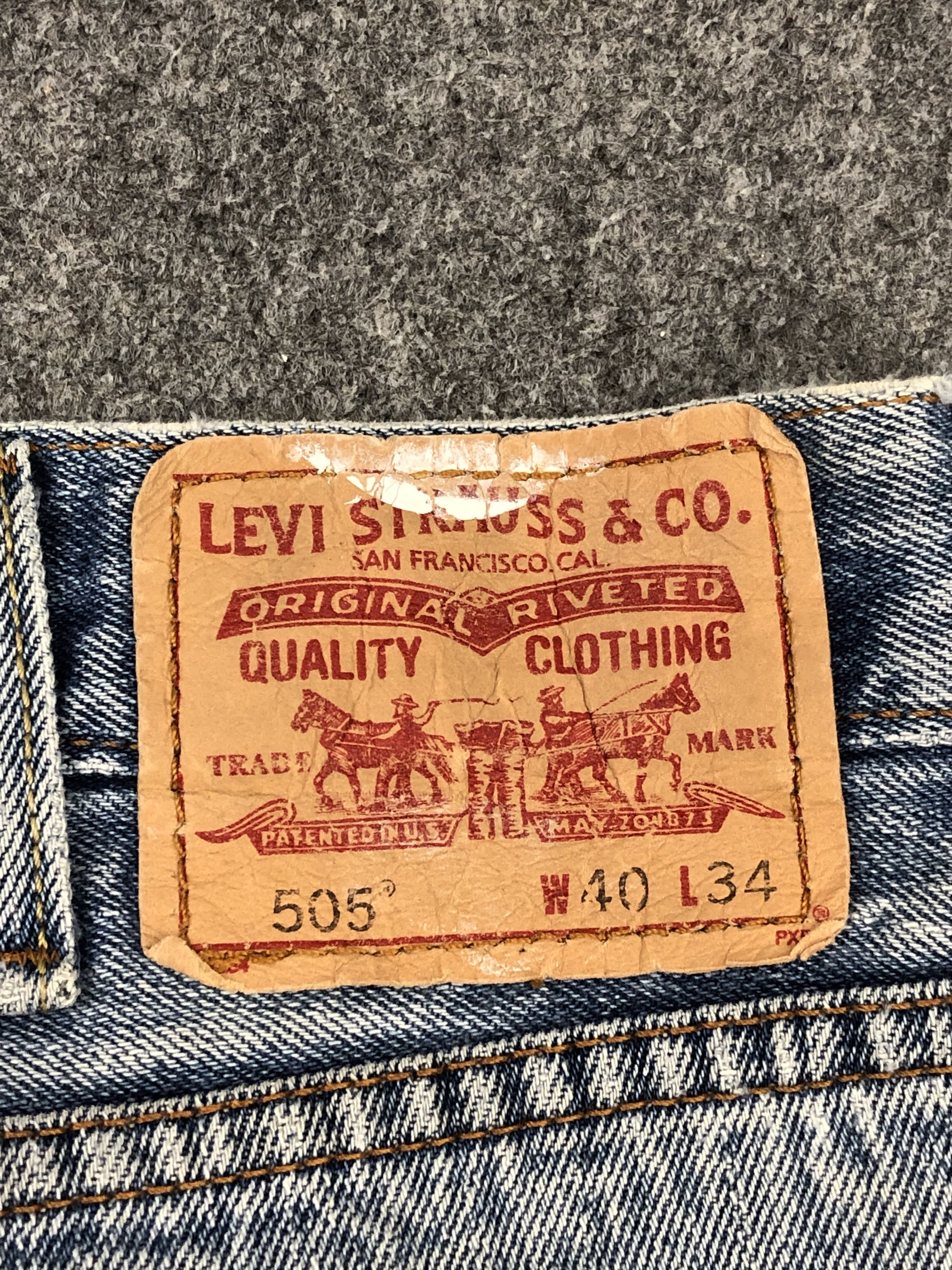 Levi's Vintage Levis 505 Faded Blue Jeans DP1593 Size US 41 - 11 Thumbnail