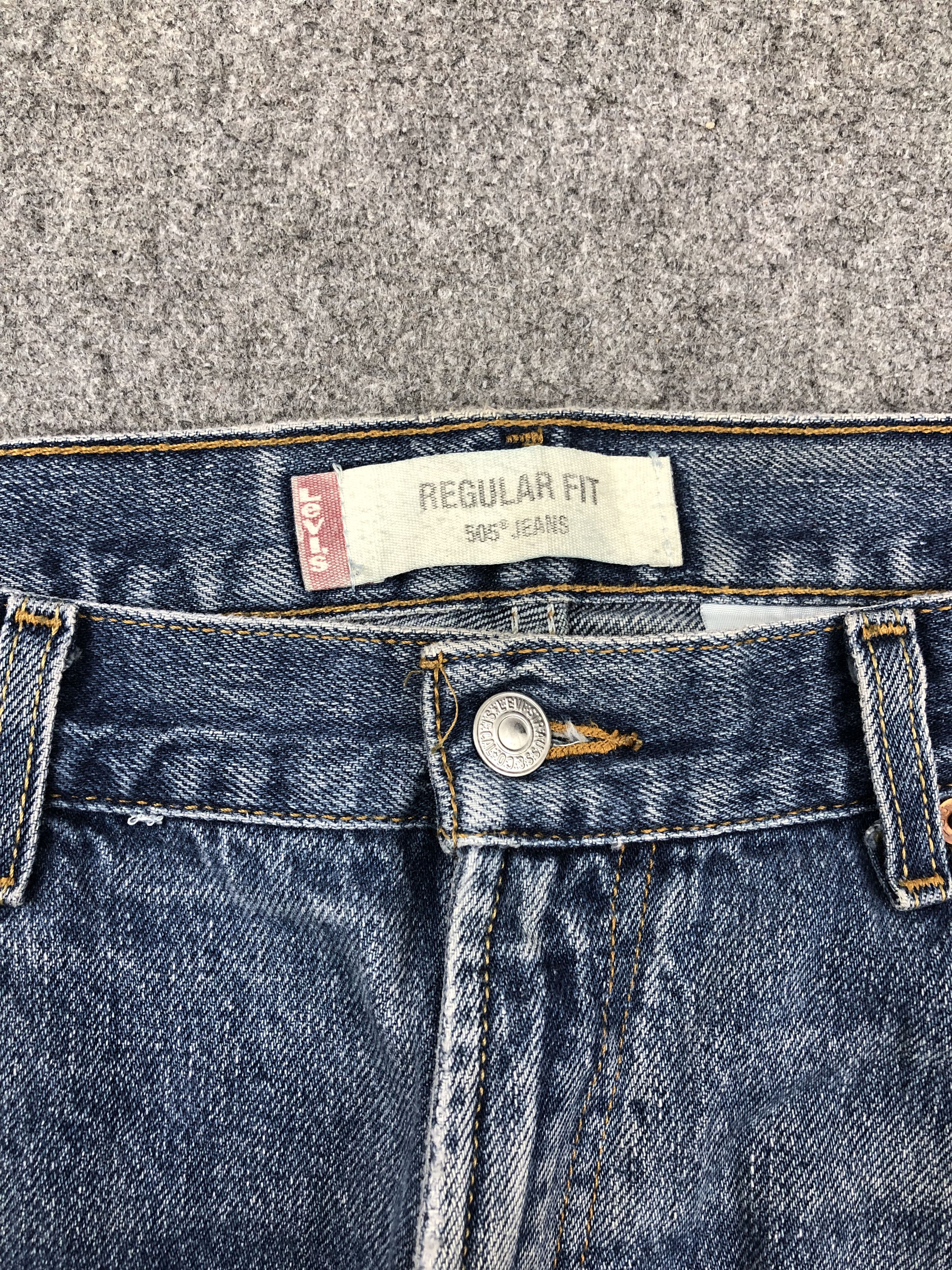 Levi's Vintage Levis 505 Faded Blue Jeans DP1589 Size US 37 - 9 Thumbnail