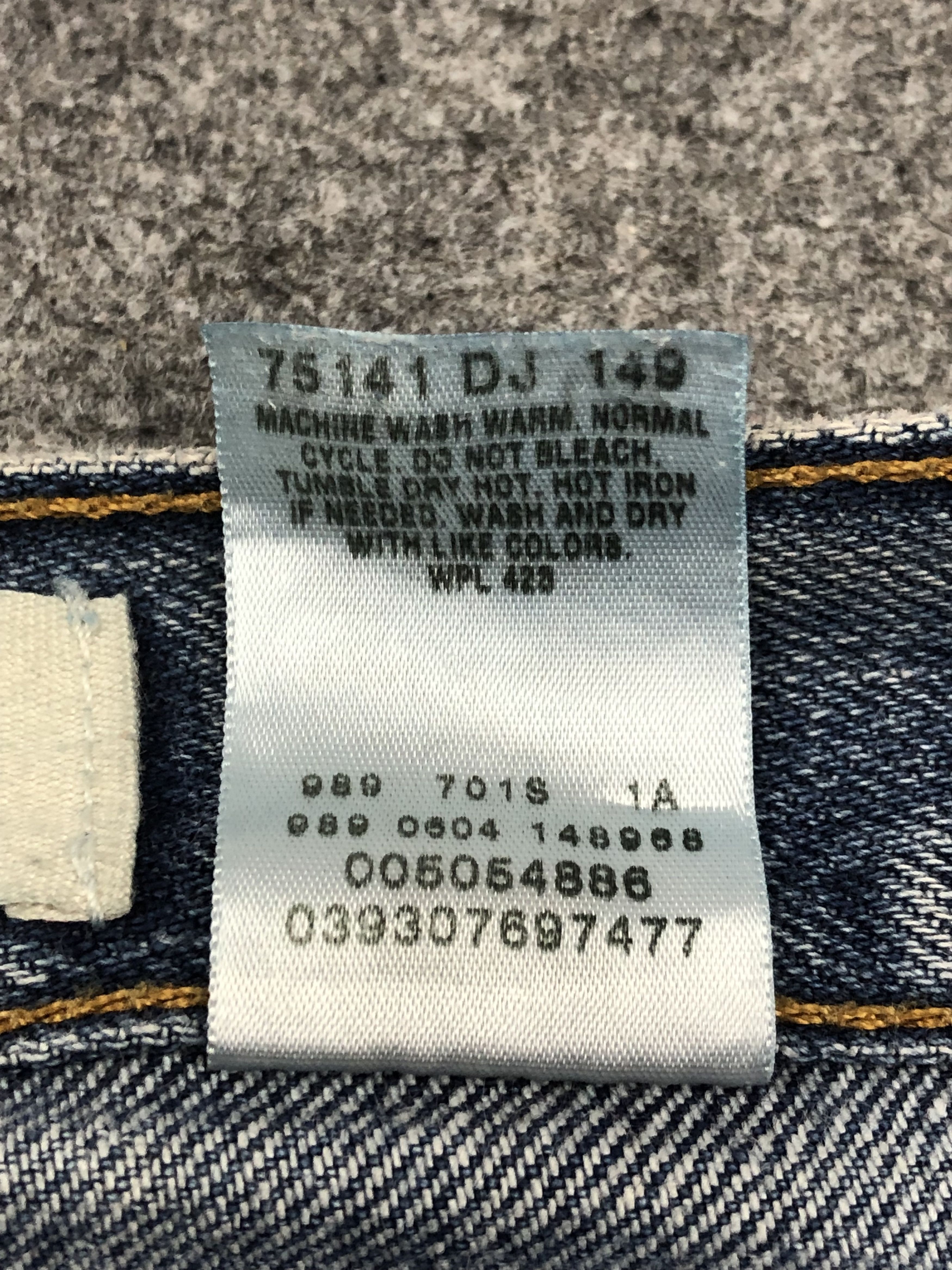 Levi's Vintage Levis 505 Faded Blue Jeans DP1589 Size US 37 - 7 Thumbnail