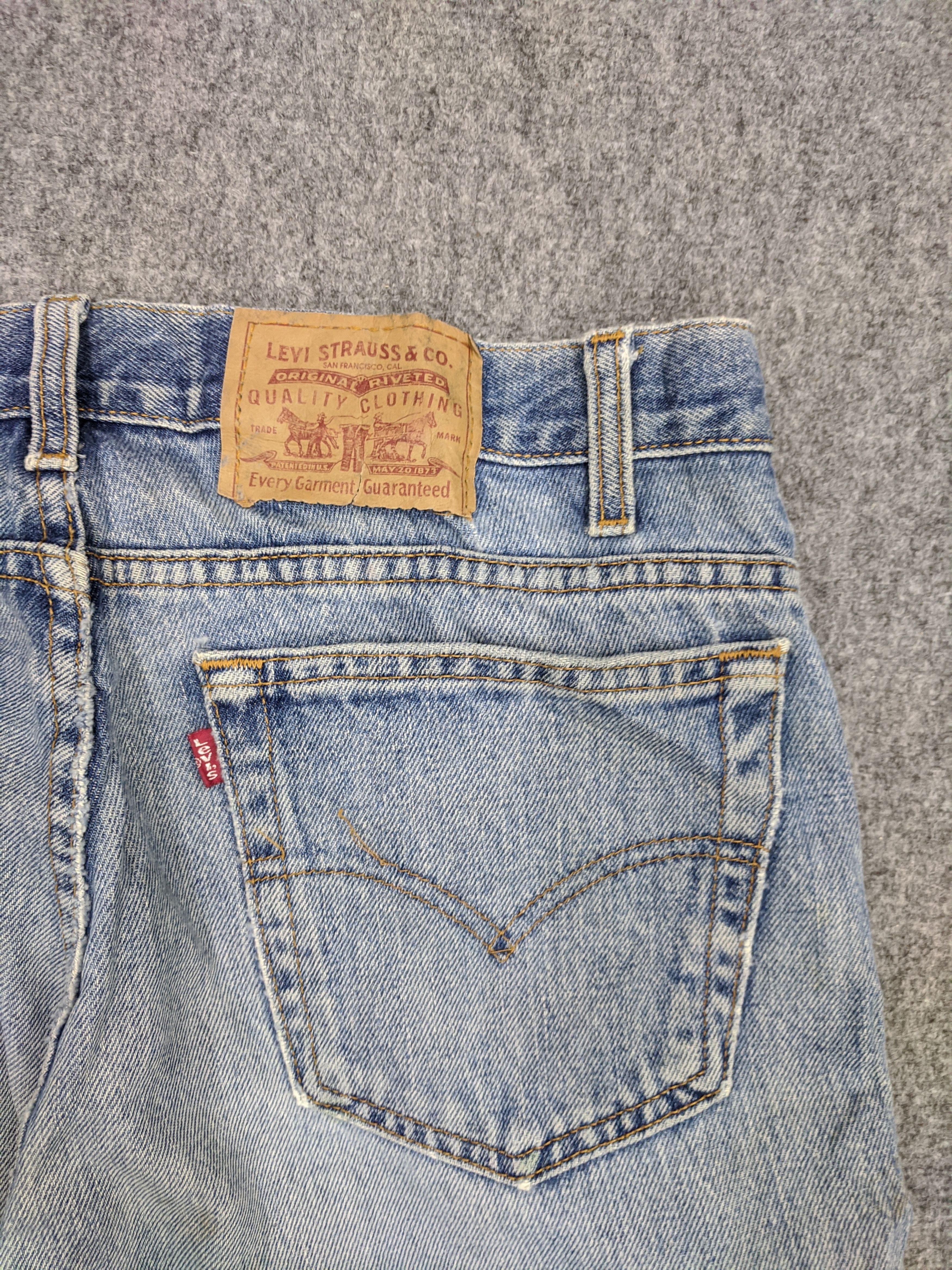 Levi's Vintage 90s Levis 550 Lightwash Jeans DP0844 Size US 35 - 13 Thumbnail