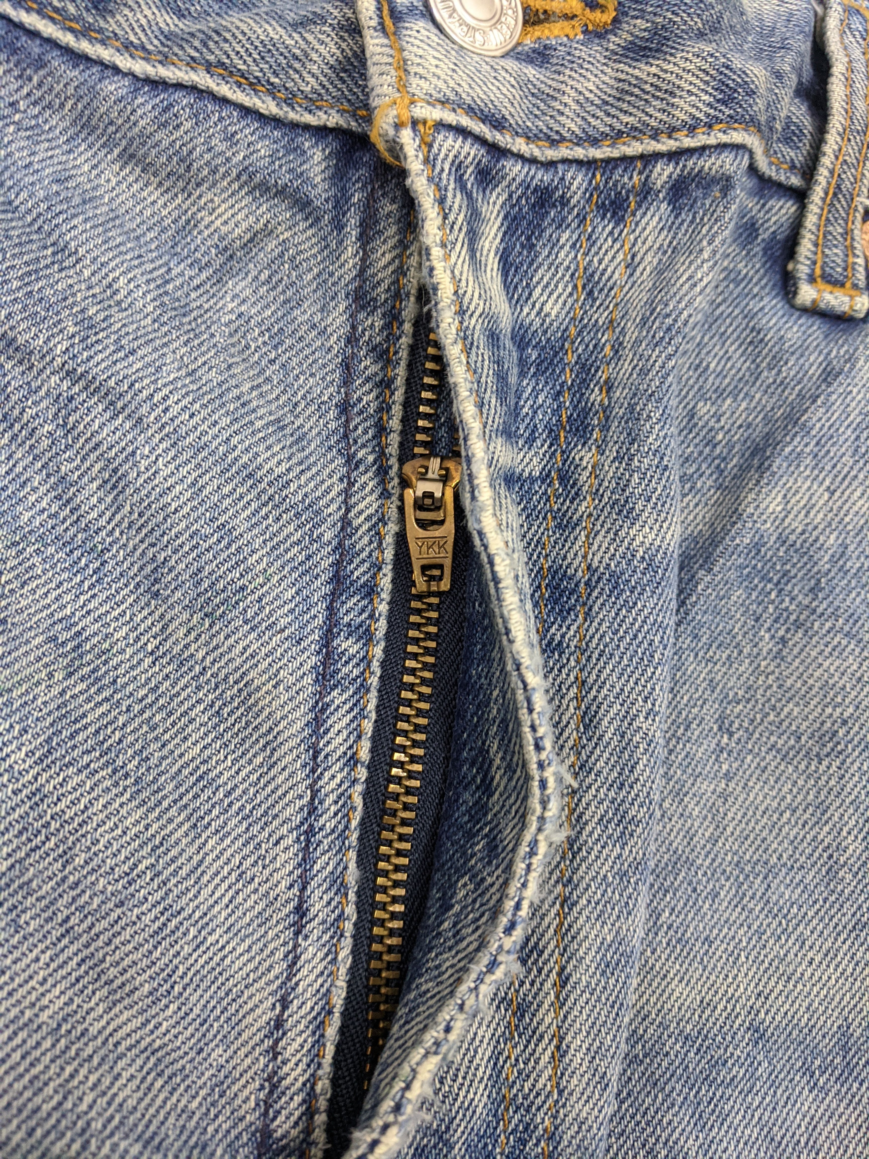 Levi's Vintage 90s Levis 550 Lightwash Jeans DP0844 Size US 35 - 10 Thumbnail