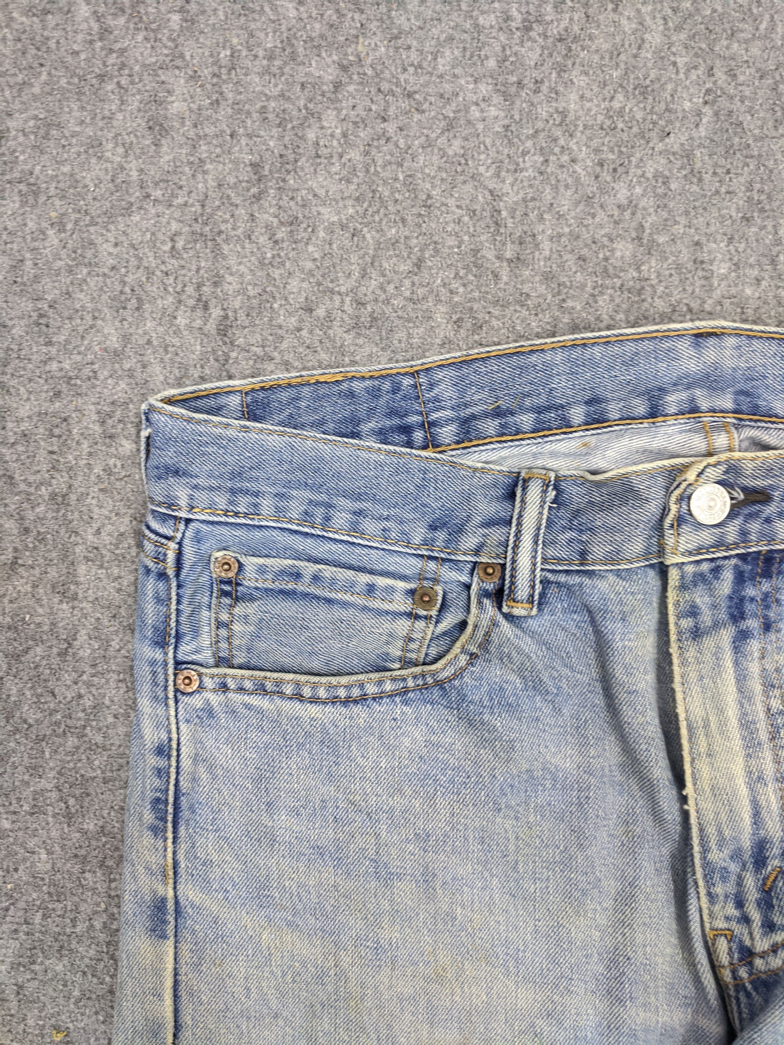 Levi's Vintage Levis 505 Light Wash Ripped Jeans DP0700 Size US 35 - 8 Thumbnail