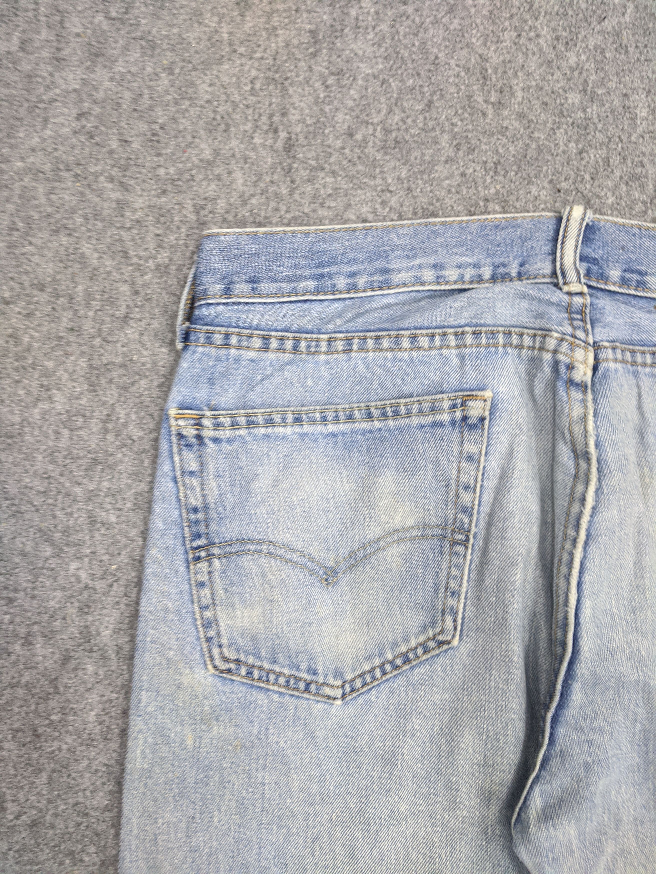 Levi's Vintage Levis 505 Light Wash Ripped Jeans DP0700 Size US 35 - 13 Thumbnail