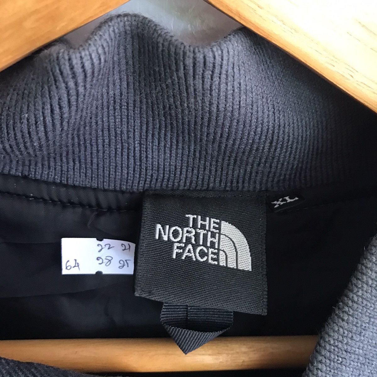 The North Face × Vintage VINTAGE THE NORTH FACE PUFFER VARSITY JACKET Size US XL / EU 56 / 4 - 3 Thumbnail