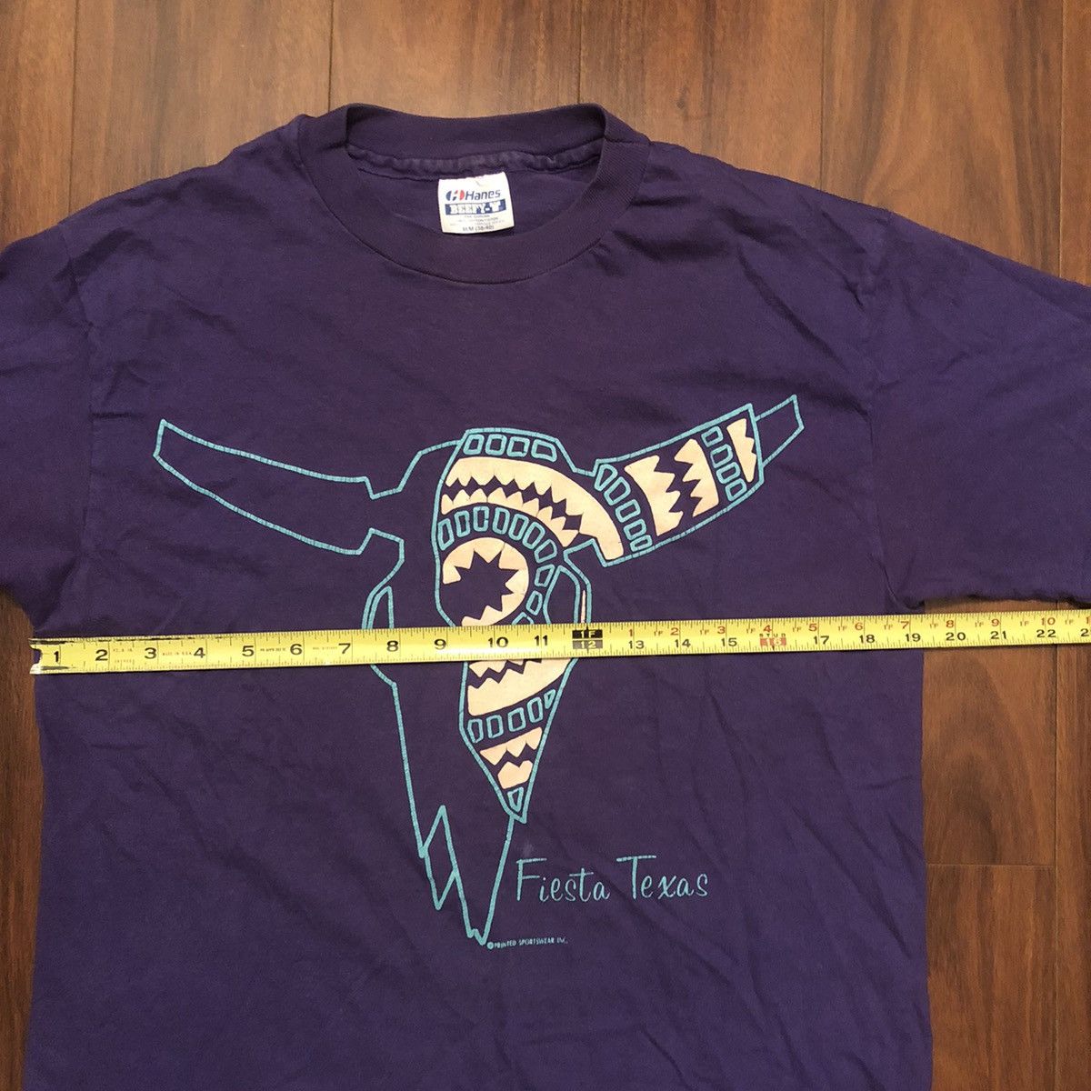 Hanes × Vintage Vintage 90s fiesta texas longhorn bull head graphic t shirt Size US M / EU 48-50 / 2 - 3 Thumbnail