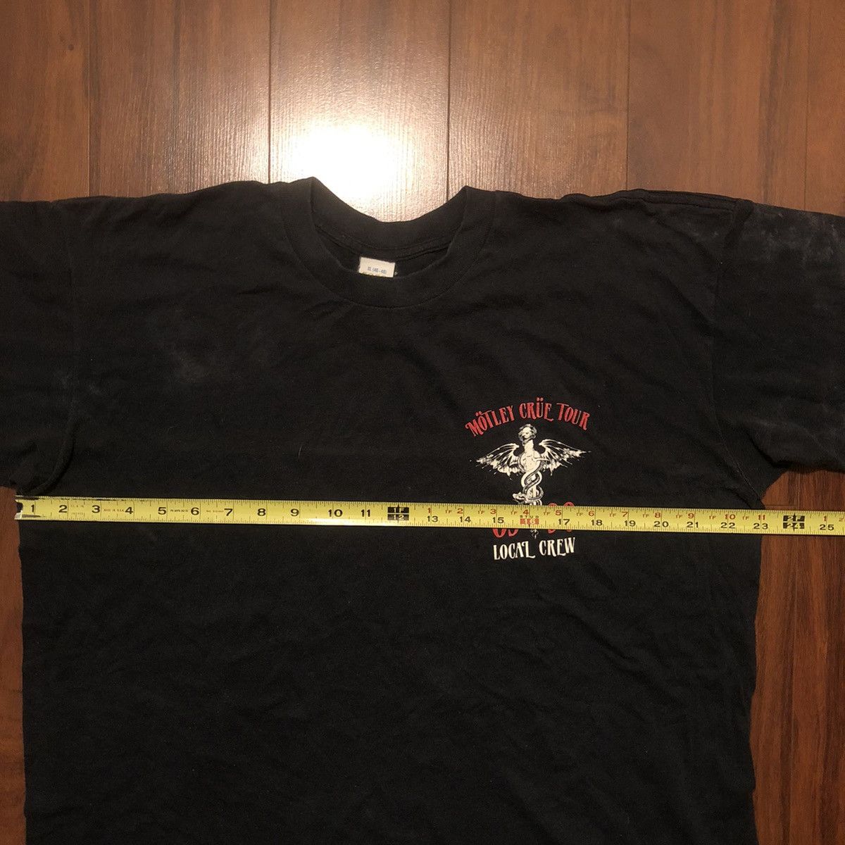 Vintage Vintage 90s Motley Crue band tour local crew graphic shirt Size US L / EU 52-54 / 3 - 2 Thumbnail