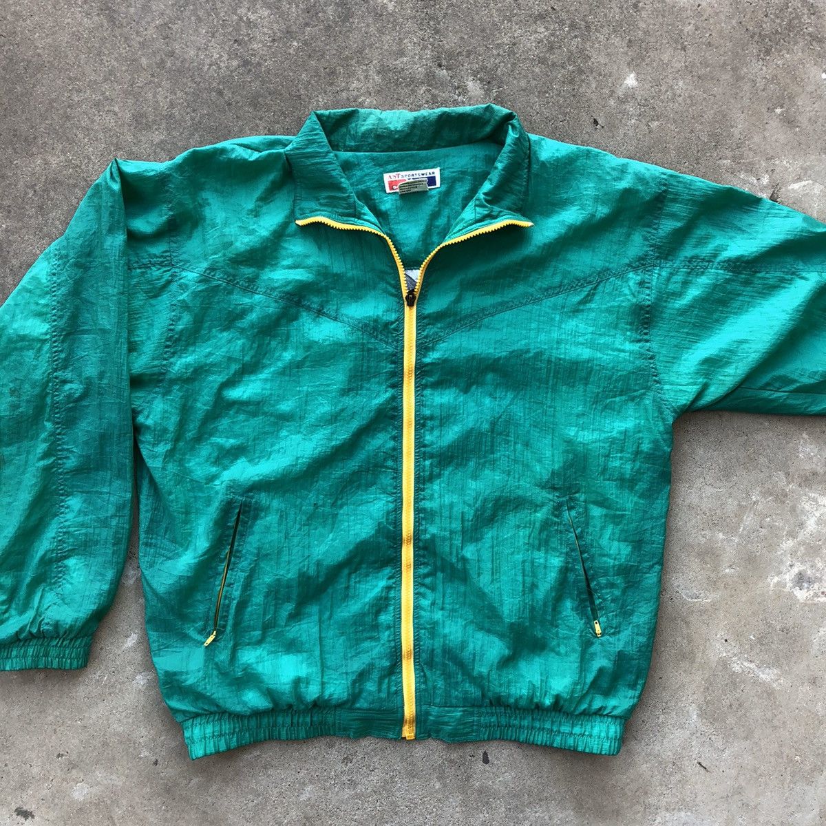 Vintage Vintage 90s AST Sportswear lime green nylon windbreaker Size US L / EU 52-54 / 3 - 1 Preview