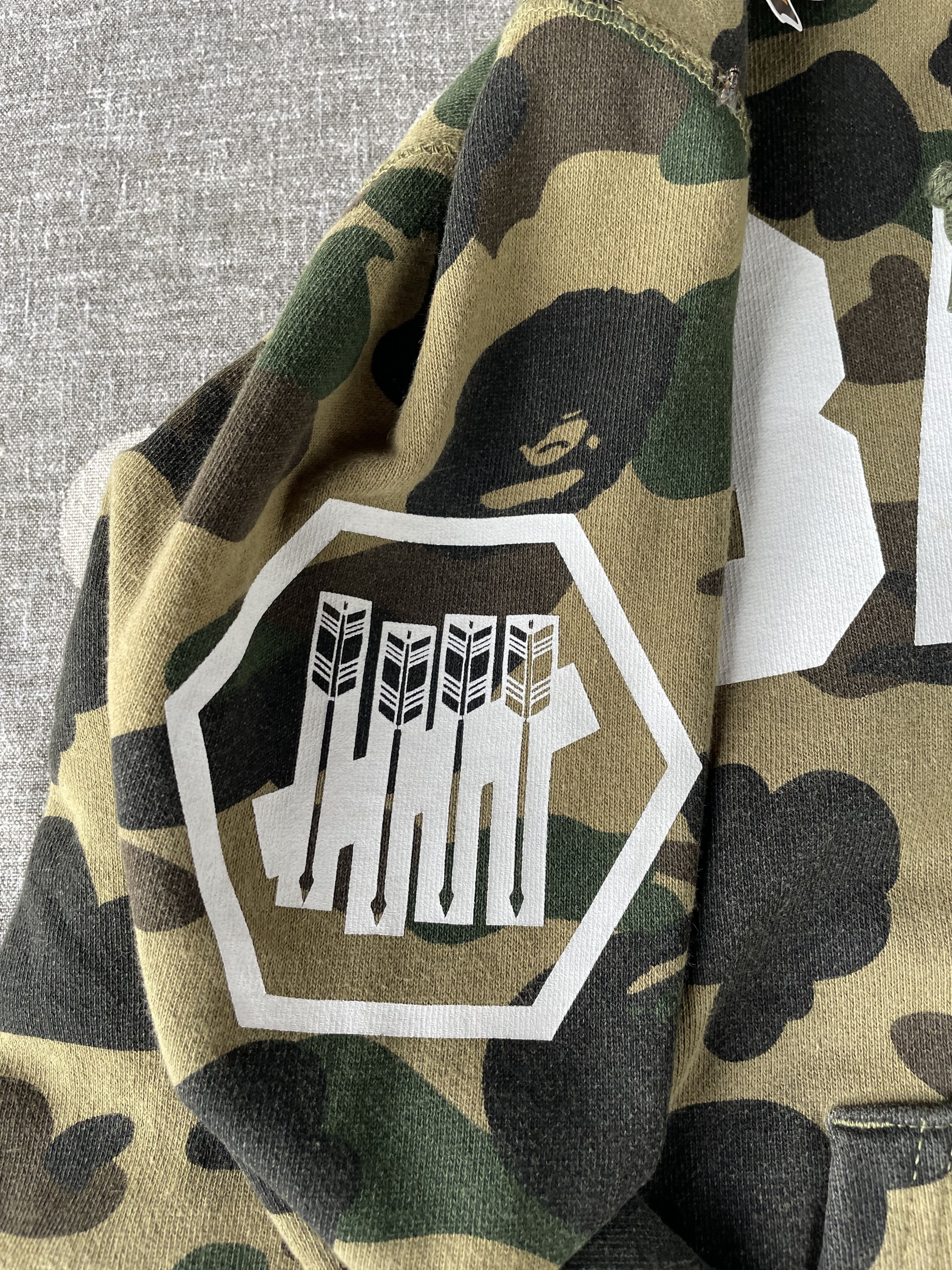 Bape × Undefeated Bape x Undefeated 1st Camo Ronin Full Zip Hoodie Size US M / EU 48-50 / 2 - 8 Thumbnail