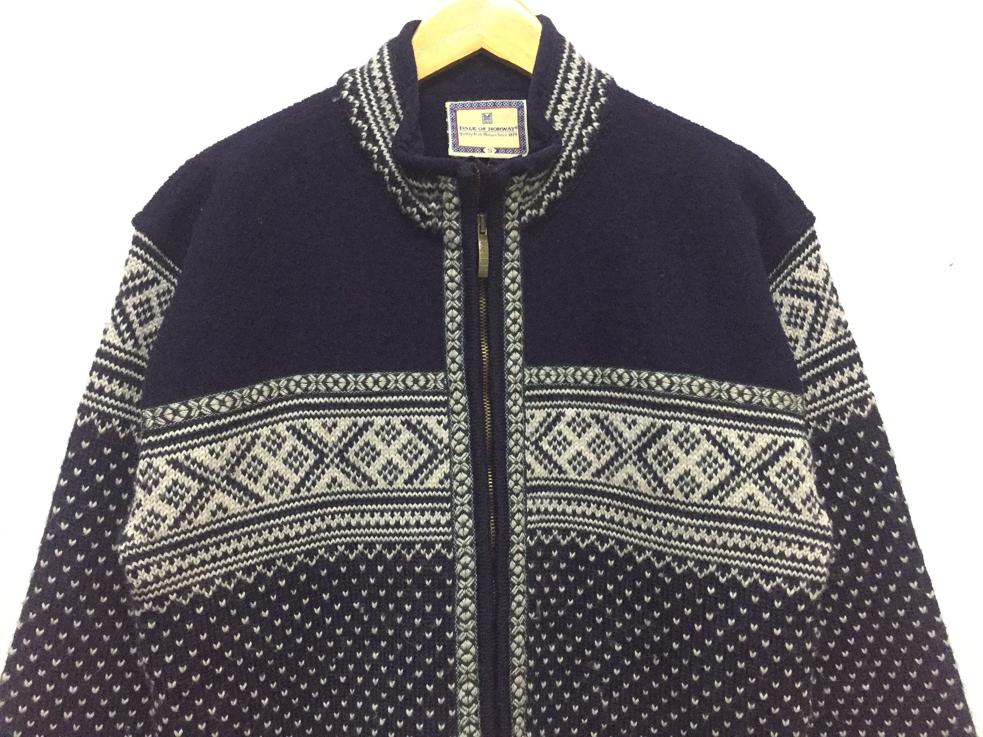 Dale Of Norway Vintage Dale Of Norway Wool intarsia jacquard knit Size US M / EU 48-50 / 2 - 3 Thumbnail
