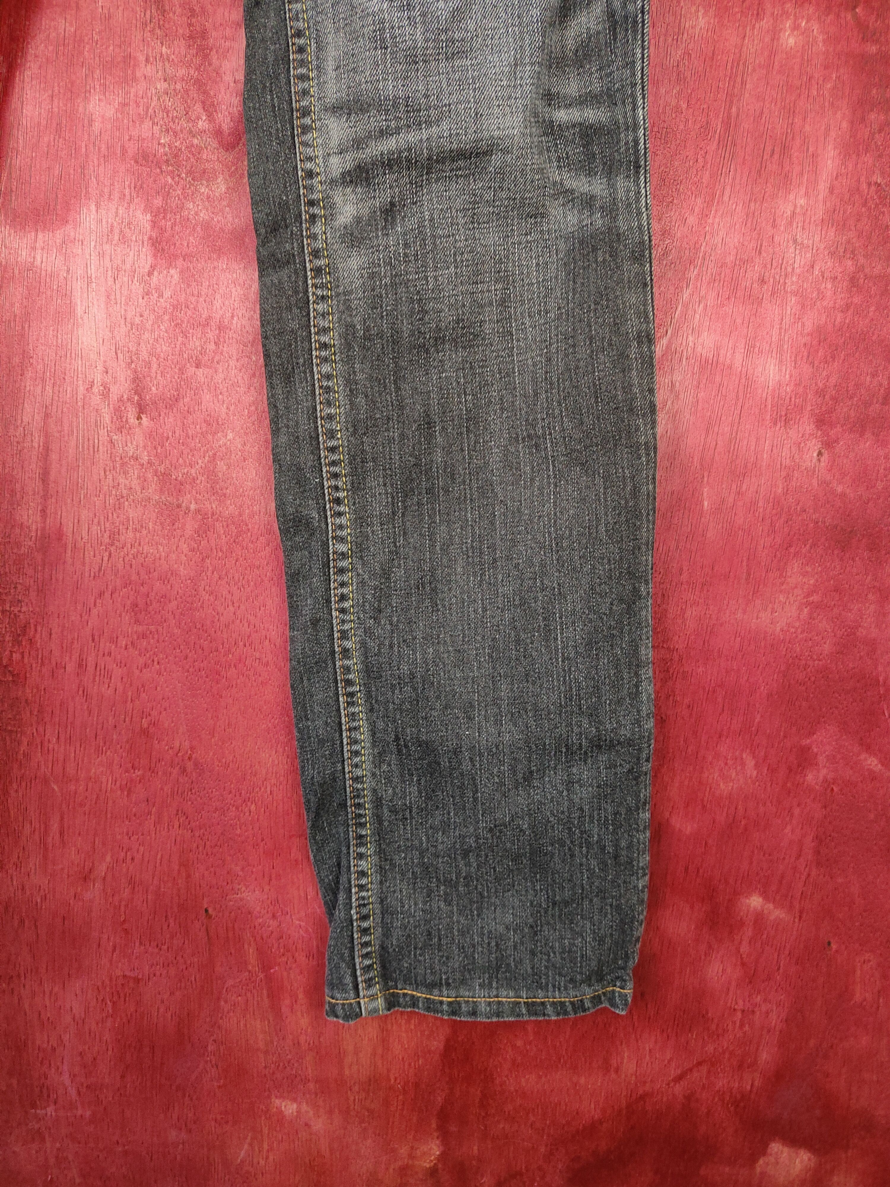 Levi's 513 Levis Black skinny Jeans denim pants vintage #4941 Size US 33 - 6 Thumbnail