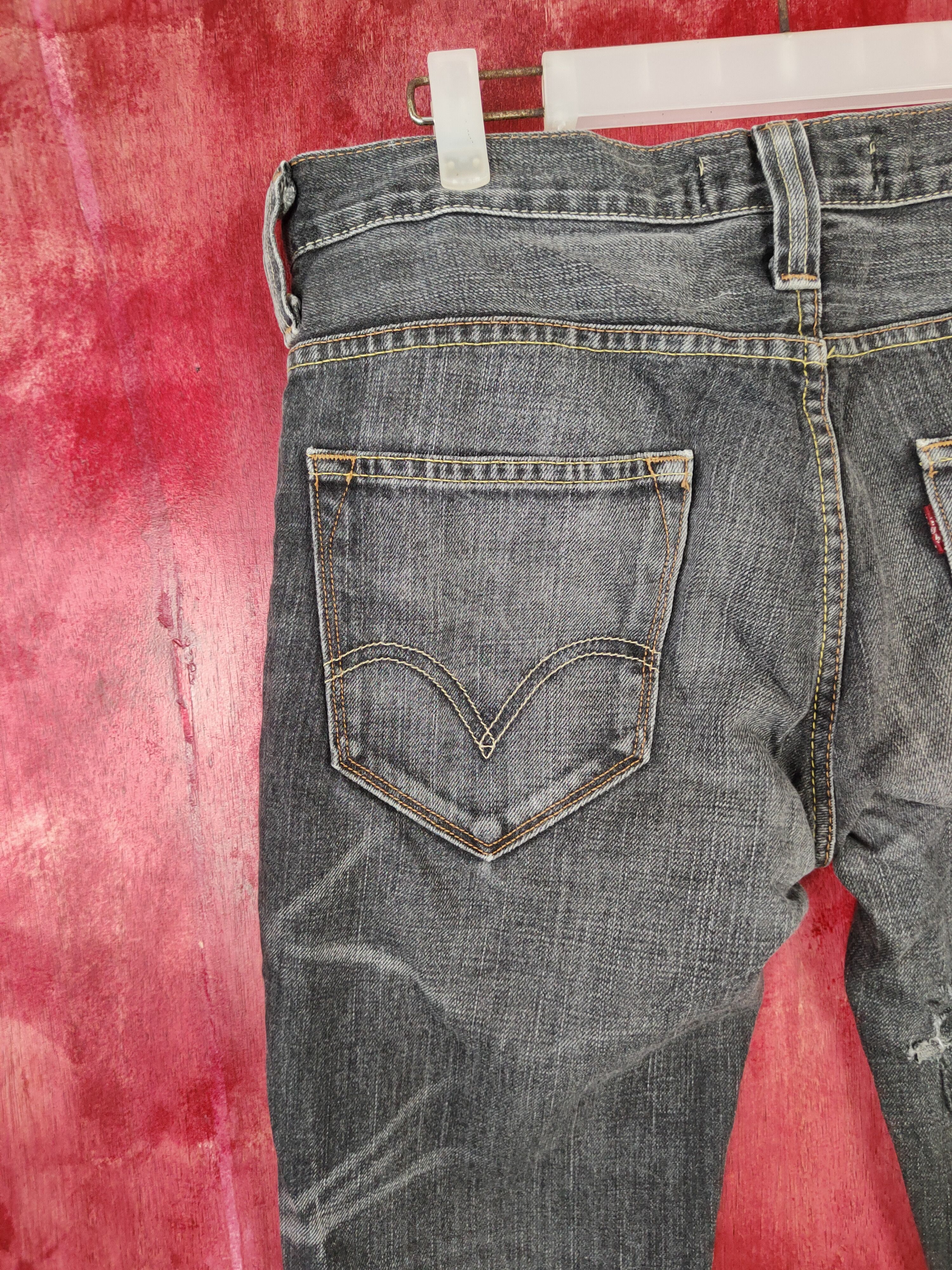 Levi's 513 Levis Black skinny Jeans denim pants vintage #4941 Size US 33 - 8 Thumbnail
