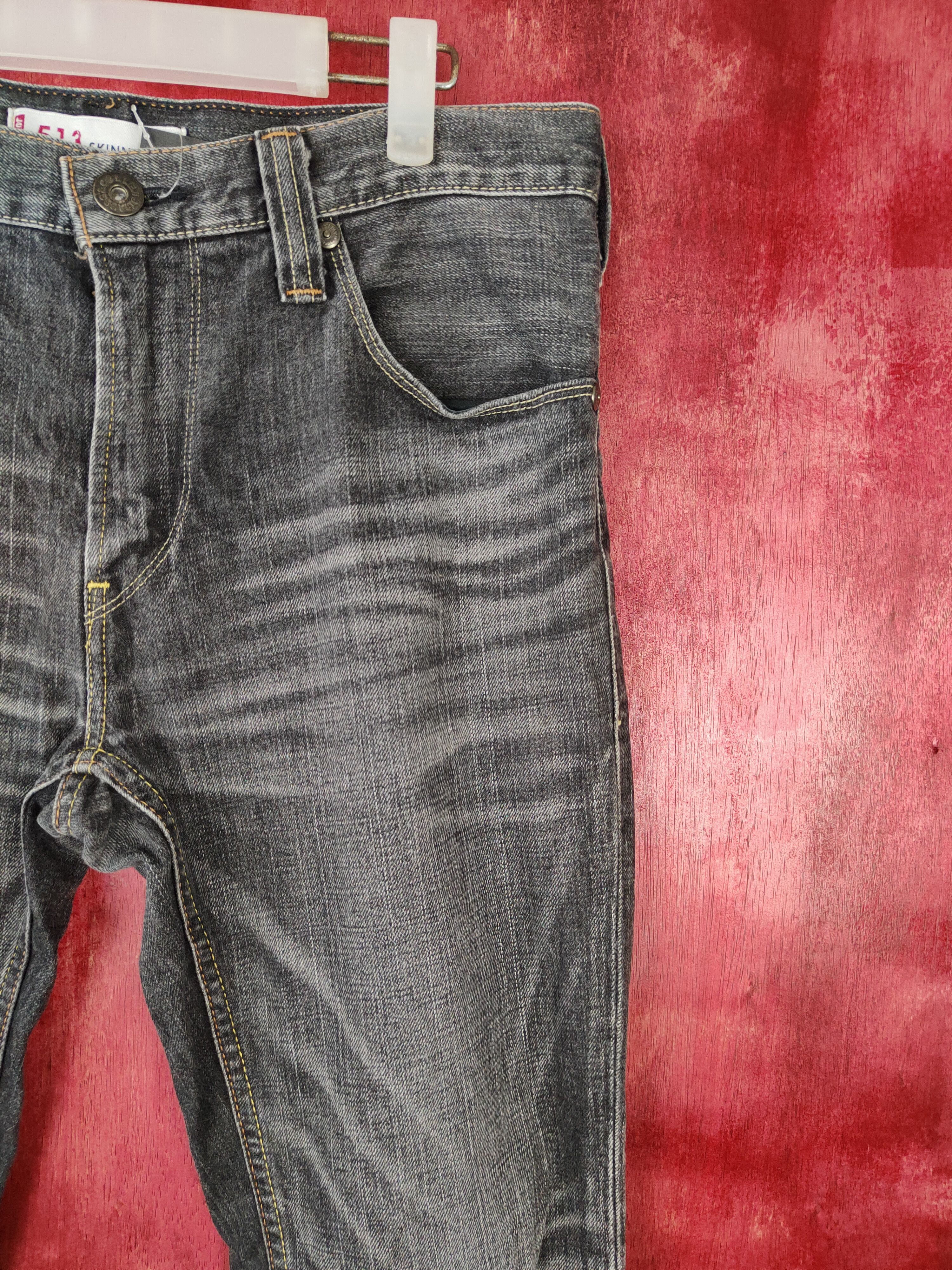 Levi's 513 Levis Black skinny Jeans denim pants vintage #4941 Size US 33 - 5 Thumbnail