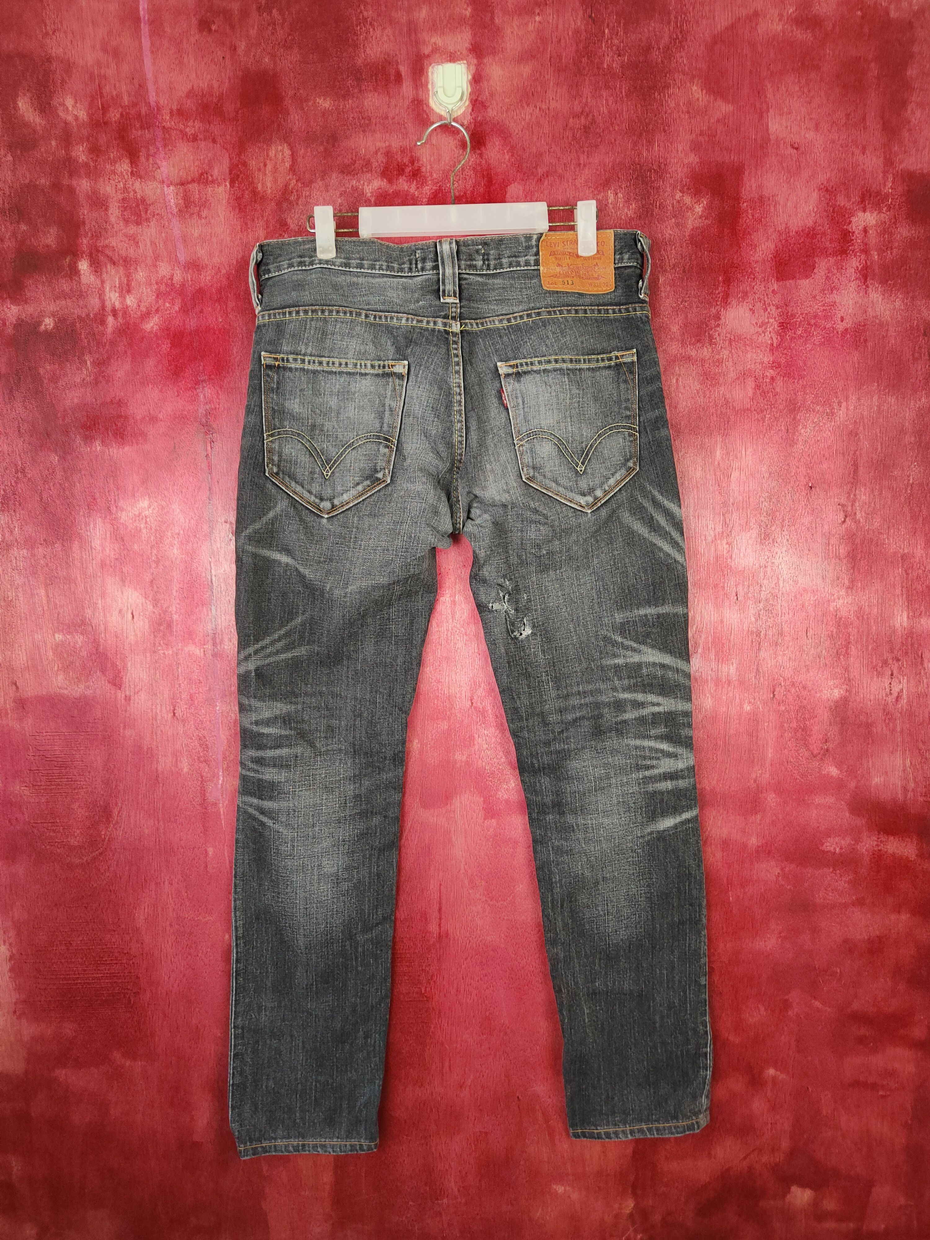 Levi's 513 Levis Black skinny Jeans denim pants vintage #4941 Size US 33 - 7 Thumbnail
