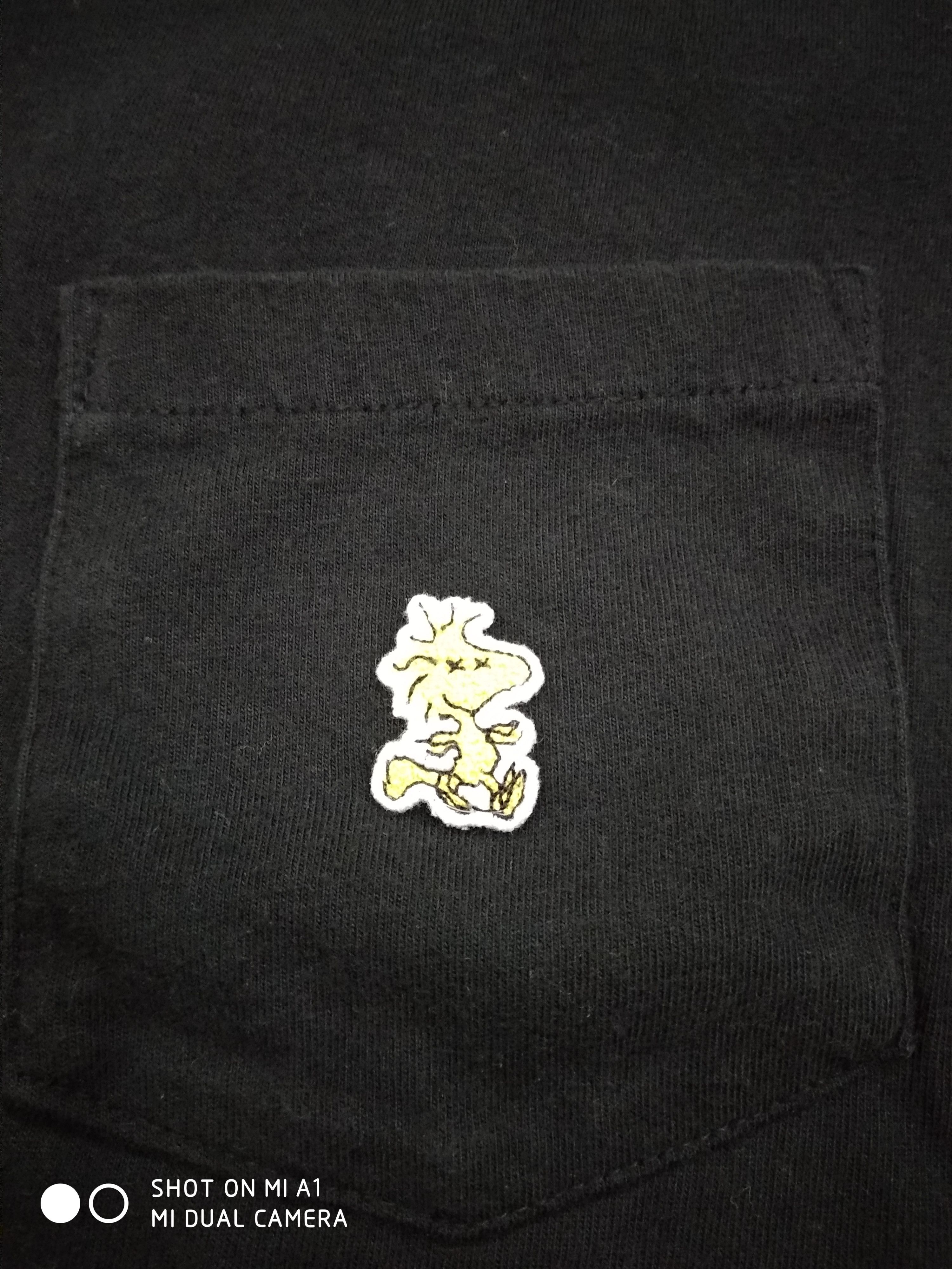 Kaws × Peanuts × Uniqlo Kaws X Peanuts X Uniqlo pocket tee Size US L / EU 52-54 / 3 - 2 Thumbnail