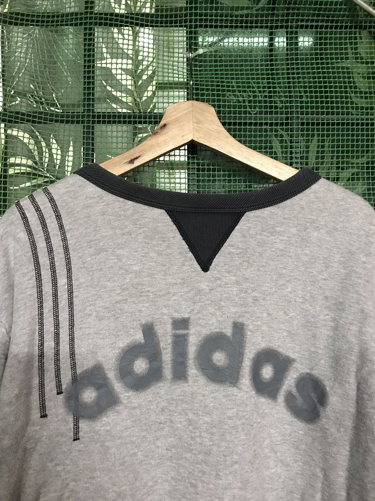 Adidas Adidas Sweatshirt Crewneck Pullover Size US L / EU 52-54 / 3 - 4 Thumbnail