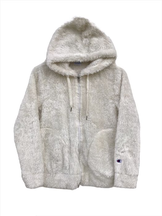 Champion hoodie hot sale fluffy