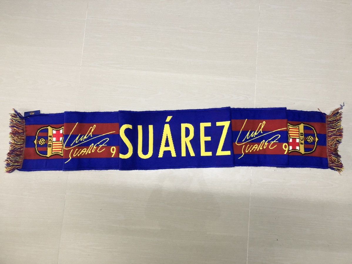 Vintage FC Barcelona SUAREZ scarf/muffler Size ONE SIZE - 1 Thumbnail
