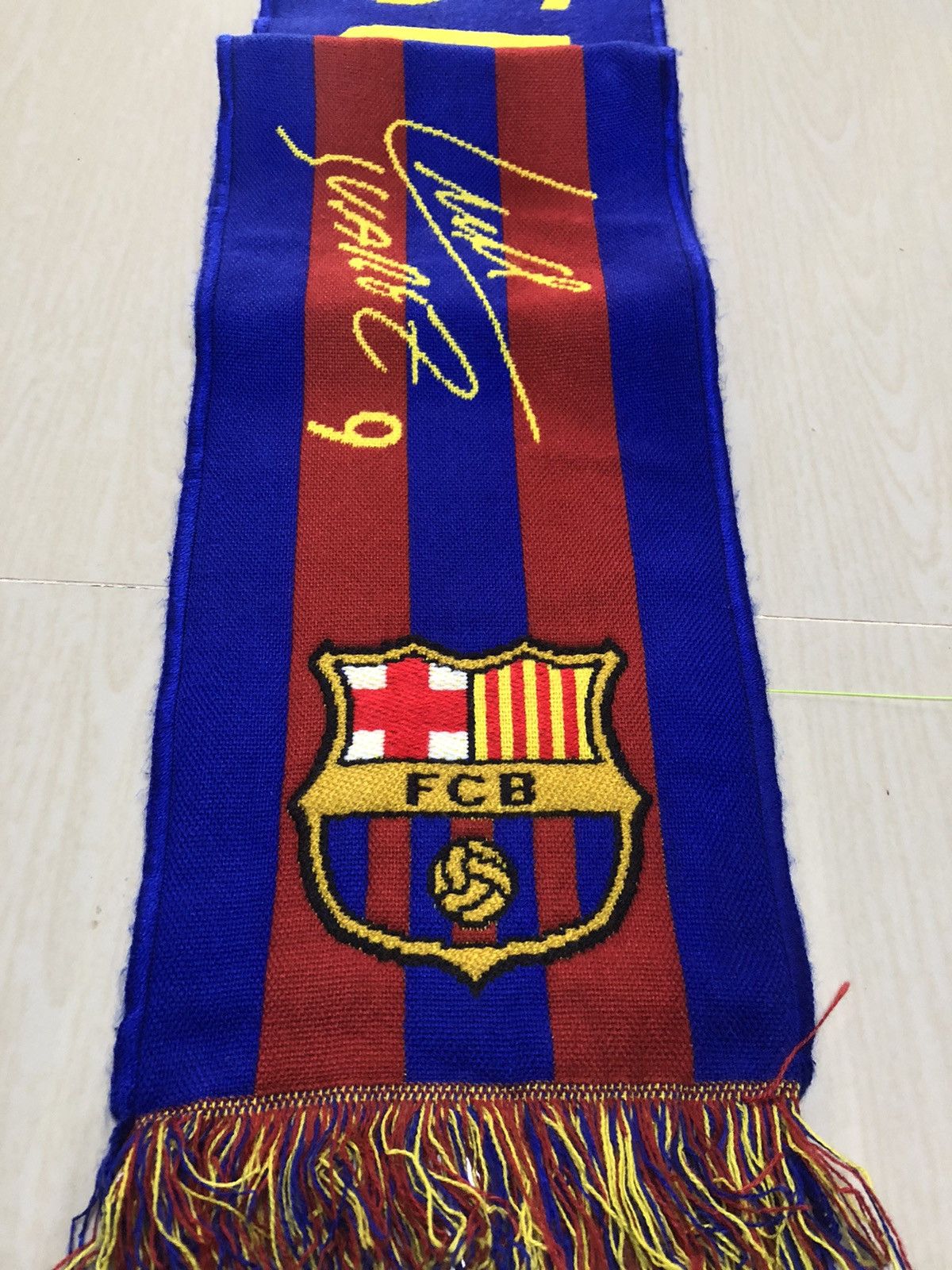 Vintage FC Barcelona SUAREZ scarf/muffler Size ONE SIZE - 5 Thumbnail