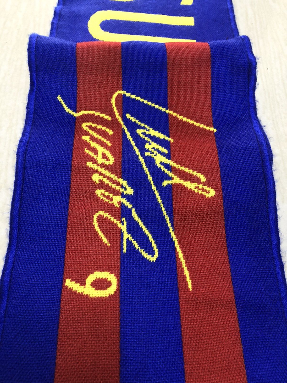 Vintage FC Barcelona SUAREZ scarf/muffler Size ONE SIZE - 6 Thumbnail