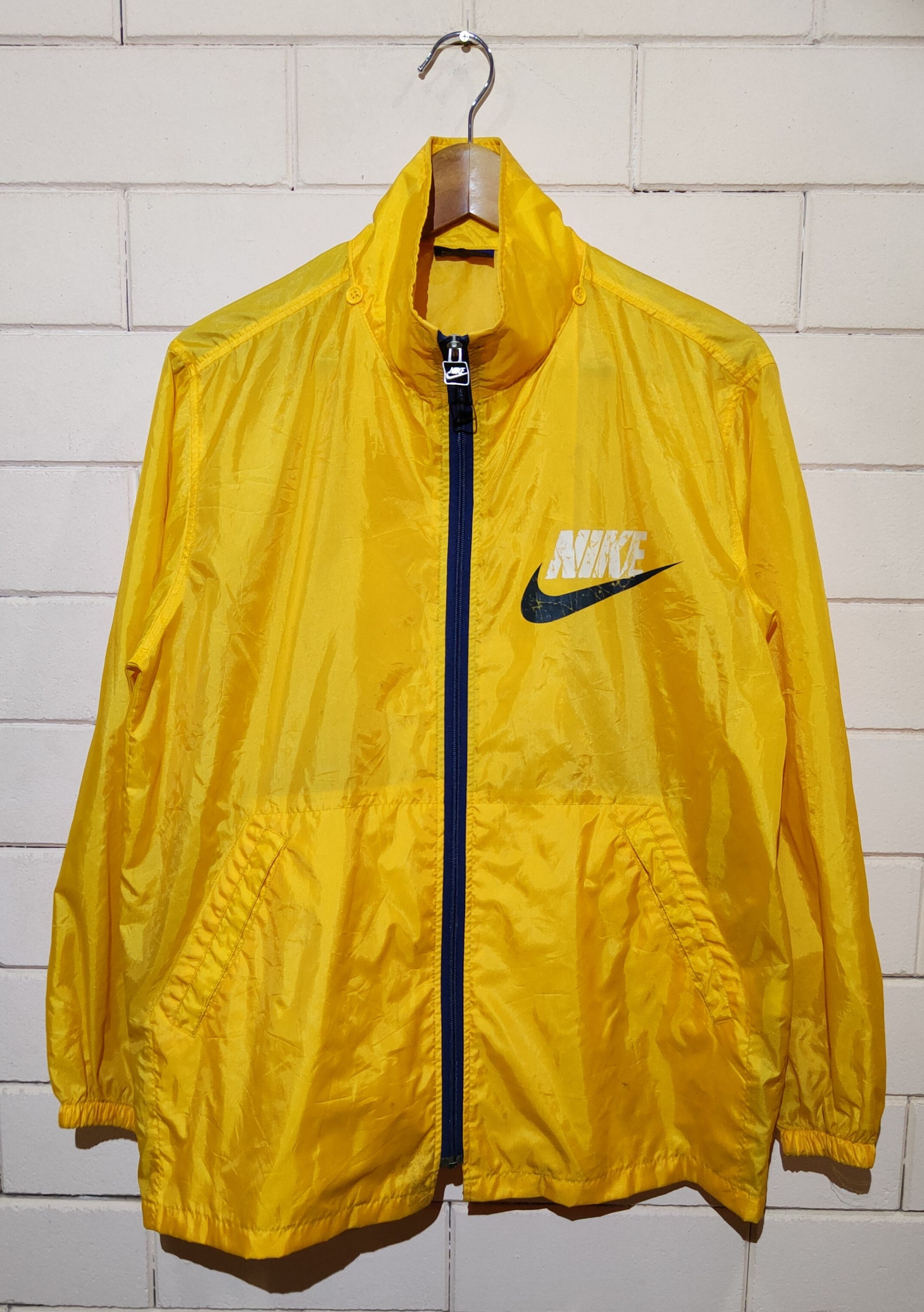 Nike × Vintage Vintage Nike Lightweight Windbreaker Size US M / EU 48-50 / 2 - 1 Thumbnail