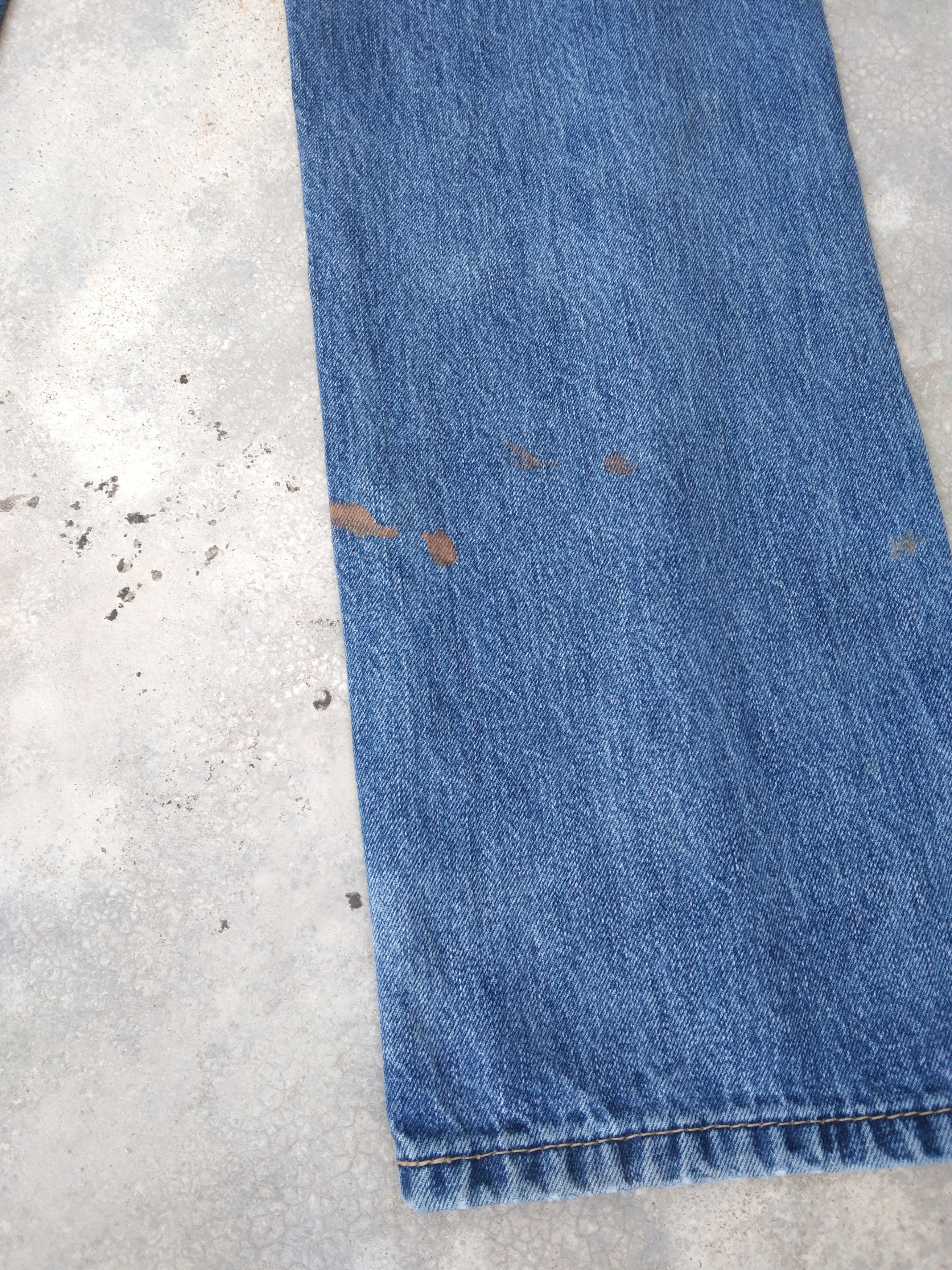 Levi's Vintage Levi's Jeans 514 Paint Splatter Blue Washed Denim Size US 32 / EU 48 - 3 Thumbnail