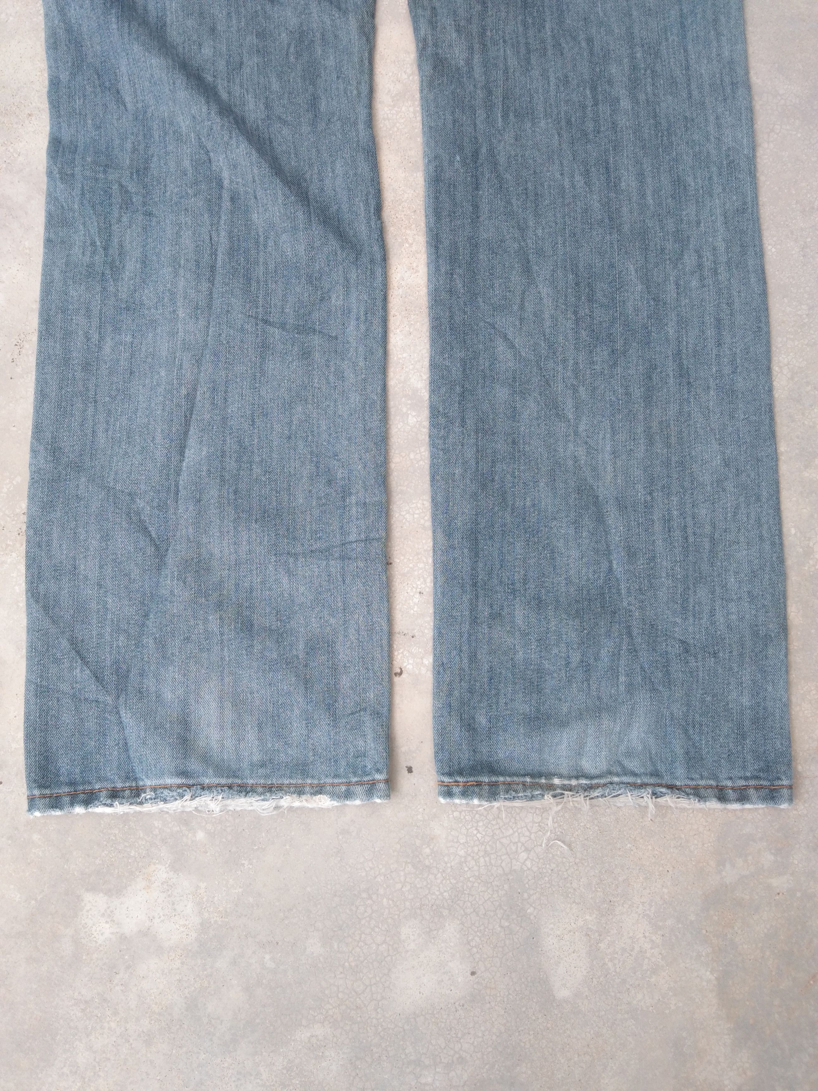 Levi's Vintage Levi's Jeans 559 Faded Blue Distressed Denim 36x34 Size US 36 / EU 52 - 3 Thumbnail