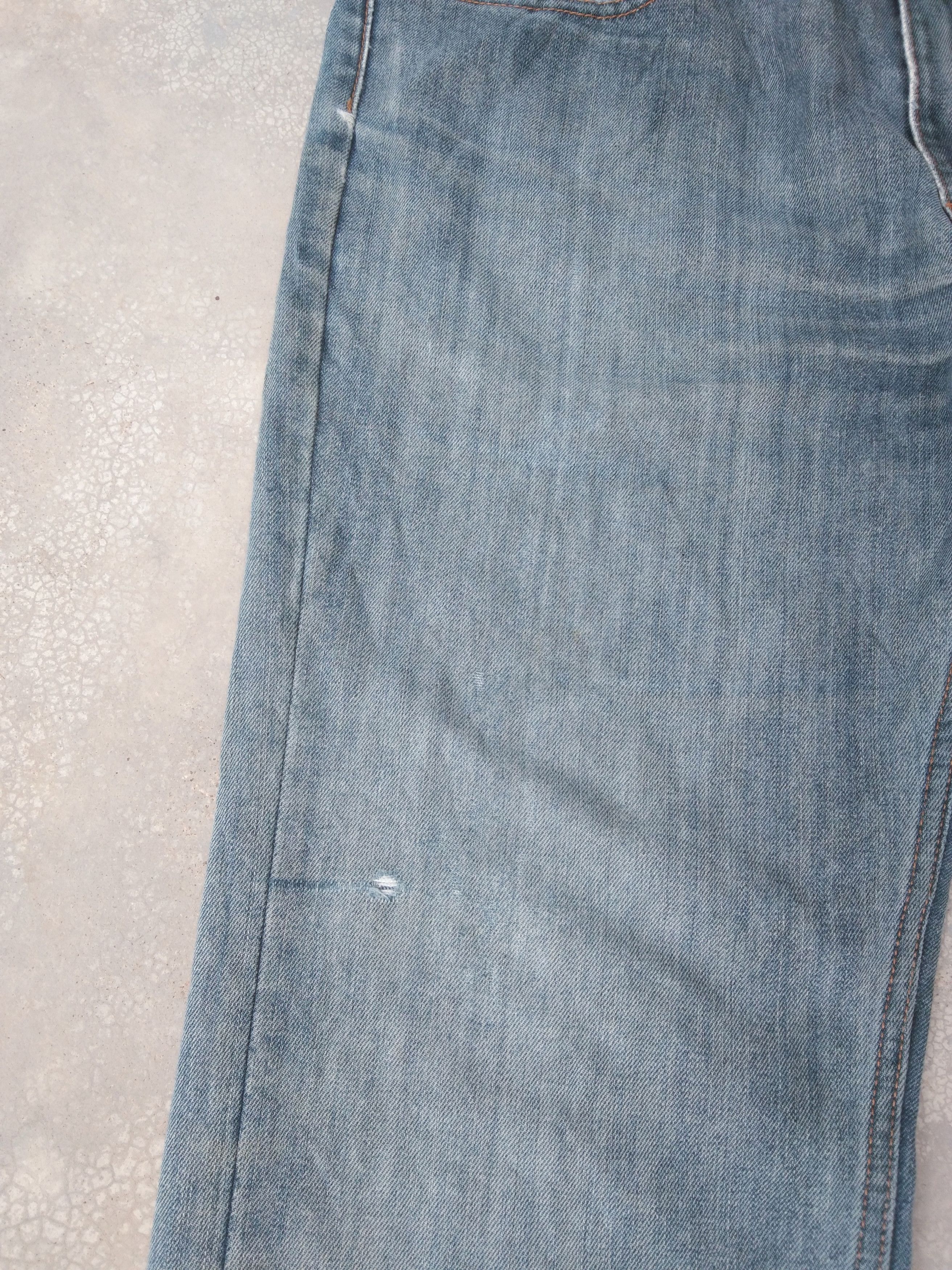 Levi's Vintage Levi's Jeans 559 Faded Blue Distressed Denim 36x34 Size US 36 / EU 52 - 6 Thumbnail