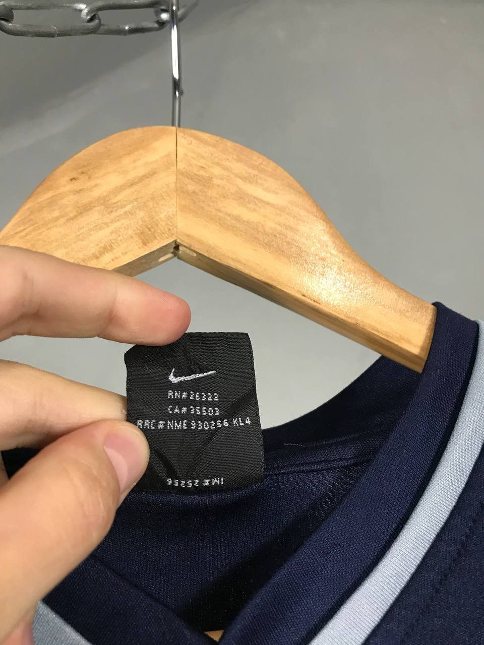 Other Nike vintage swoosh center logo tee Size US S / EU 44-46 / 1 - 5 Thumbnail
