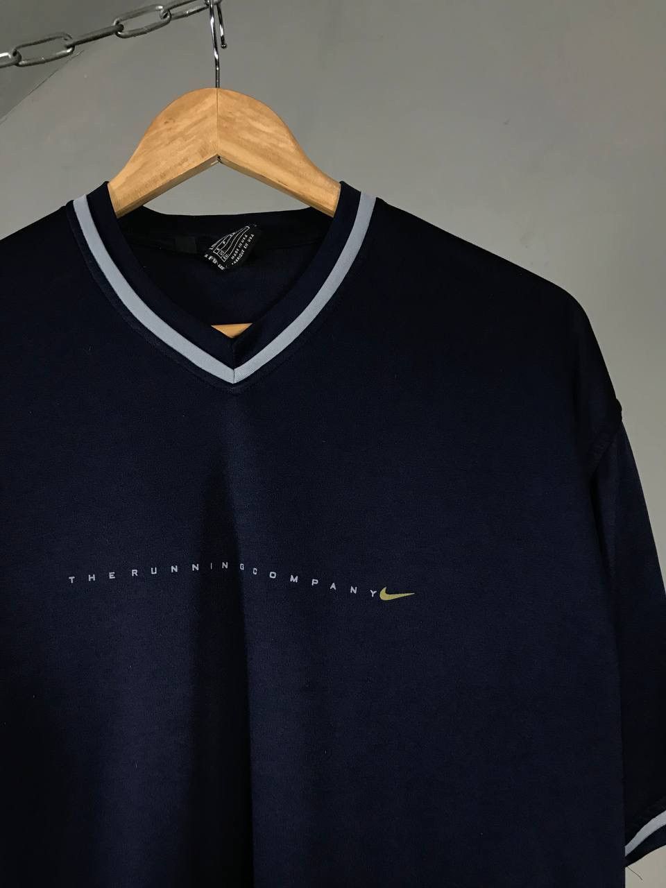 Other Nike vintage swoosh center logo tee Size US S / EU 44-46 / 1 - 2 Thumbnail