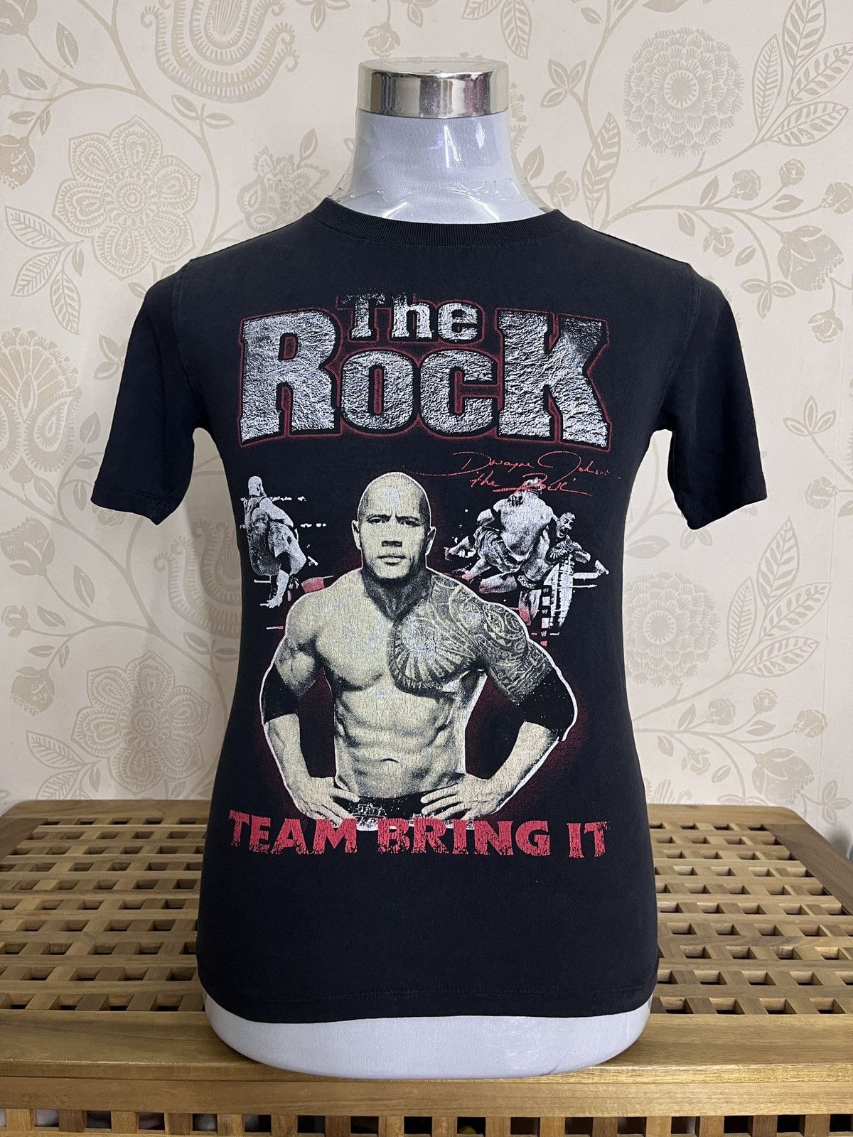 WCW/nWo × WWE × WWF The Rock Dwayne Johnson Signature WWE WWF NWO NCW TShirt Size US S / EU 44-46 / 1 - 1 Thumbnail