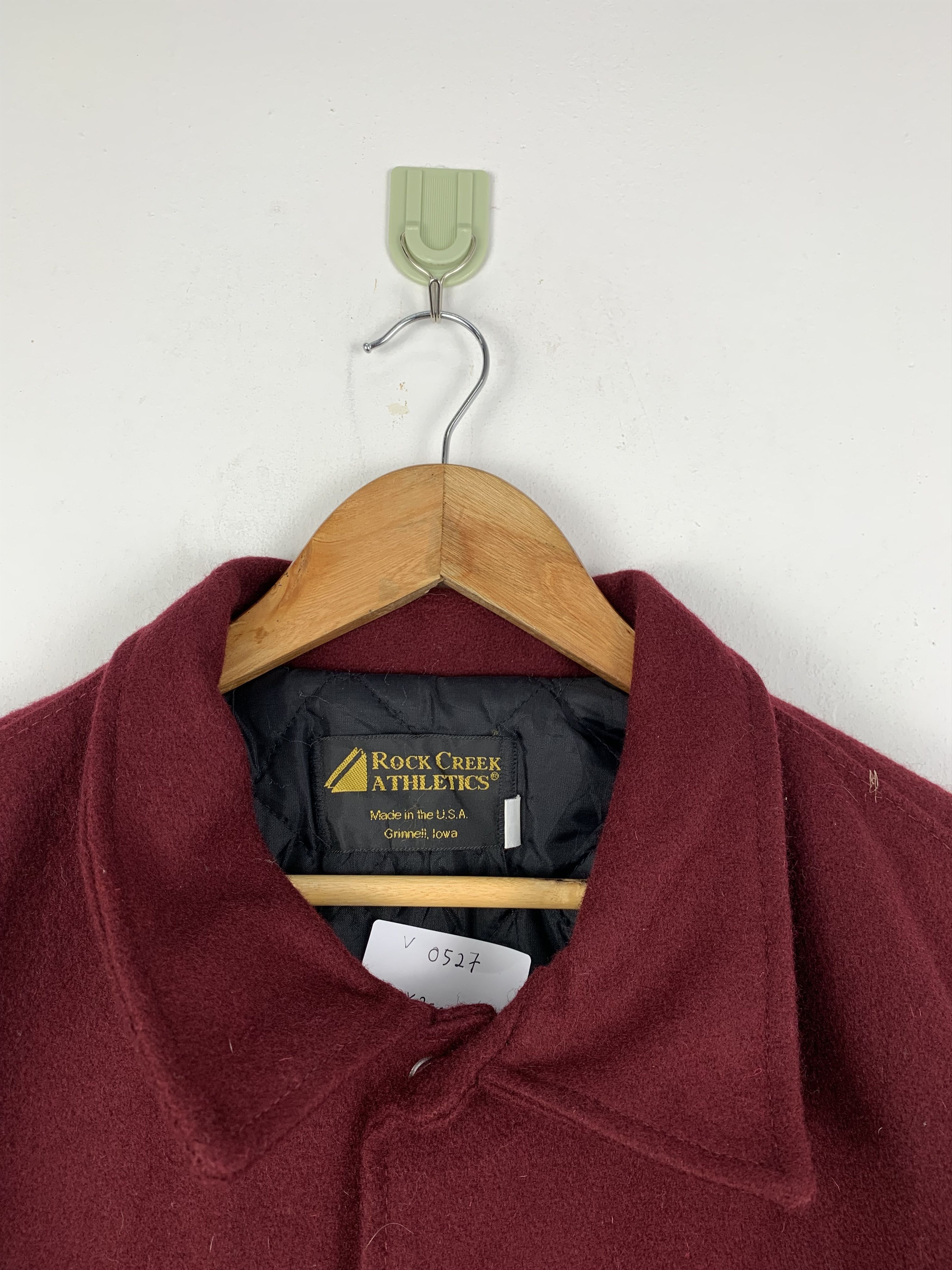 Vintage Vintage 80s Creek Athletics Sleeve Leather Varsity V0527 Size US L / EU 52-54 / 3 - 8 Thumbnail