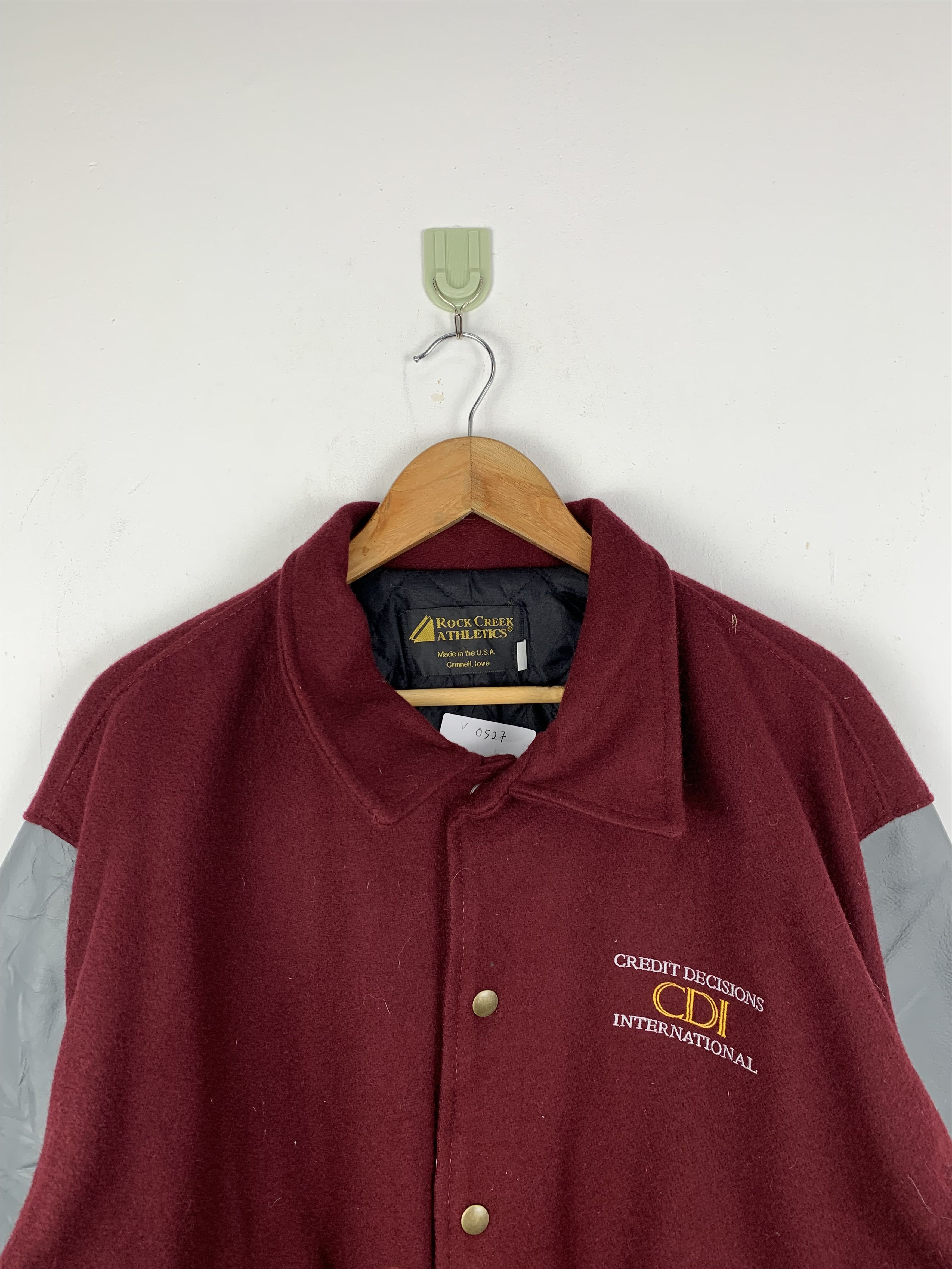 Vintage Vintage 80s Creek Athletics Sleeve Leather Varsity V0527 Size US L / EU 52-54 / 3 - 2 Thumbnail