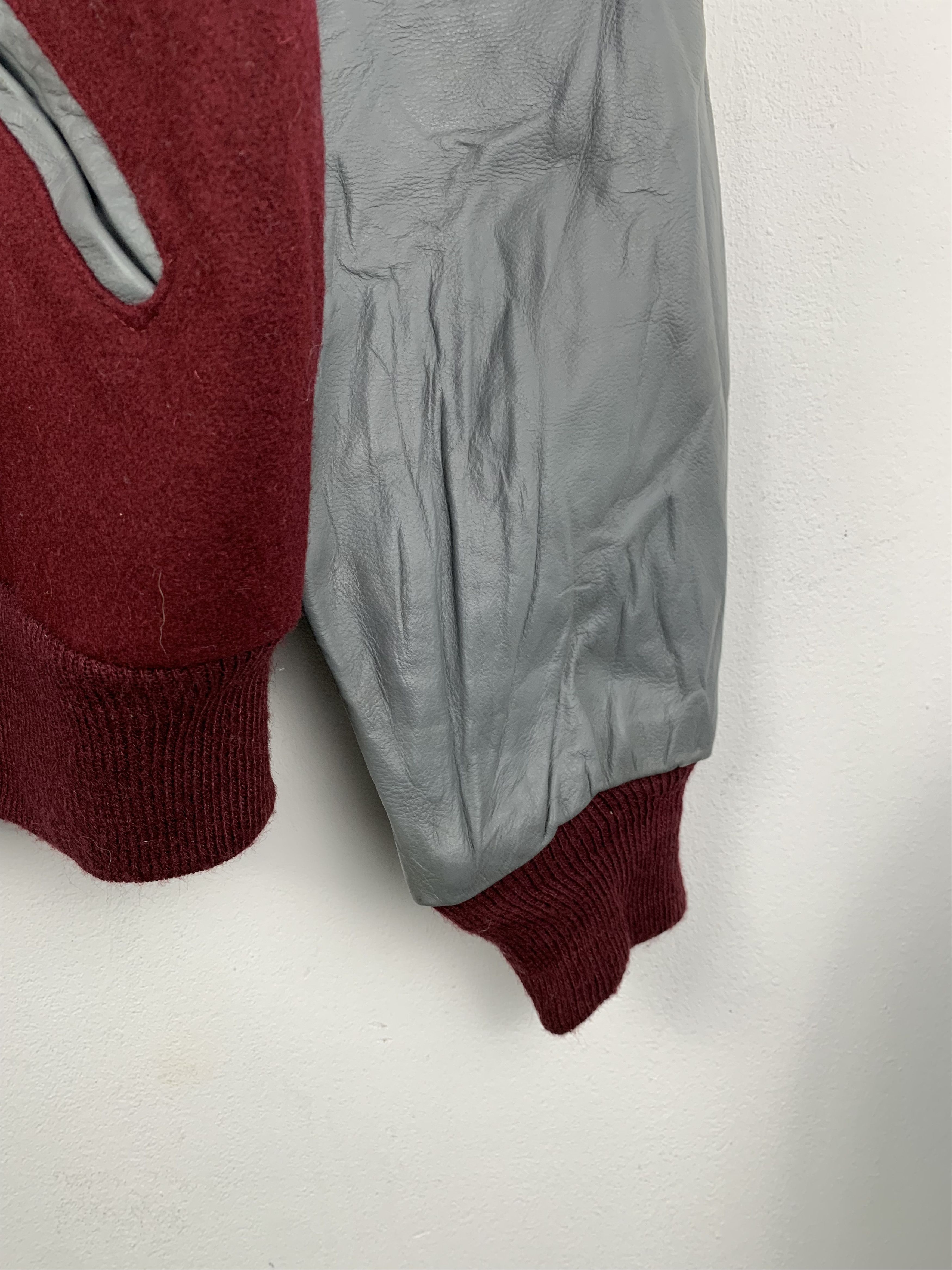 Vintage Vintage 80s Creek Athletics Sleeve Leather Varsity V0527 Size US L / EU 52-54 / 3 - 5 Thumbnail