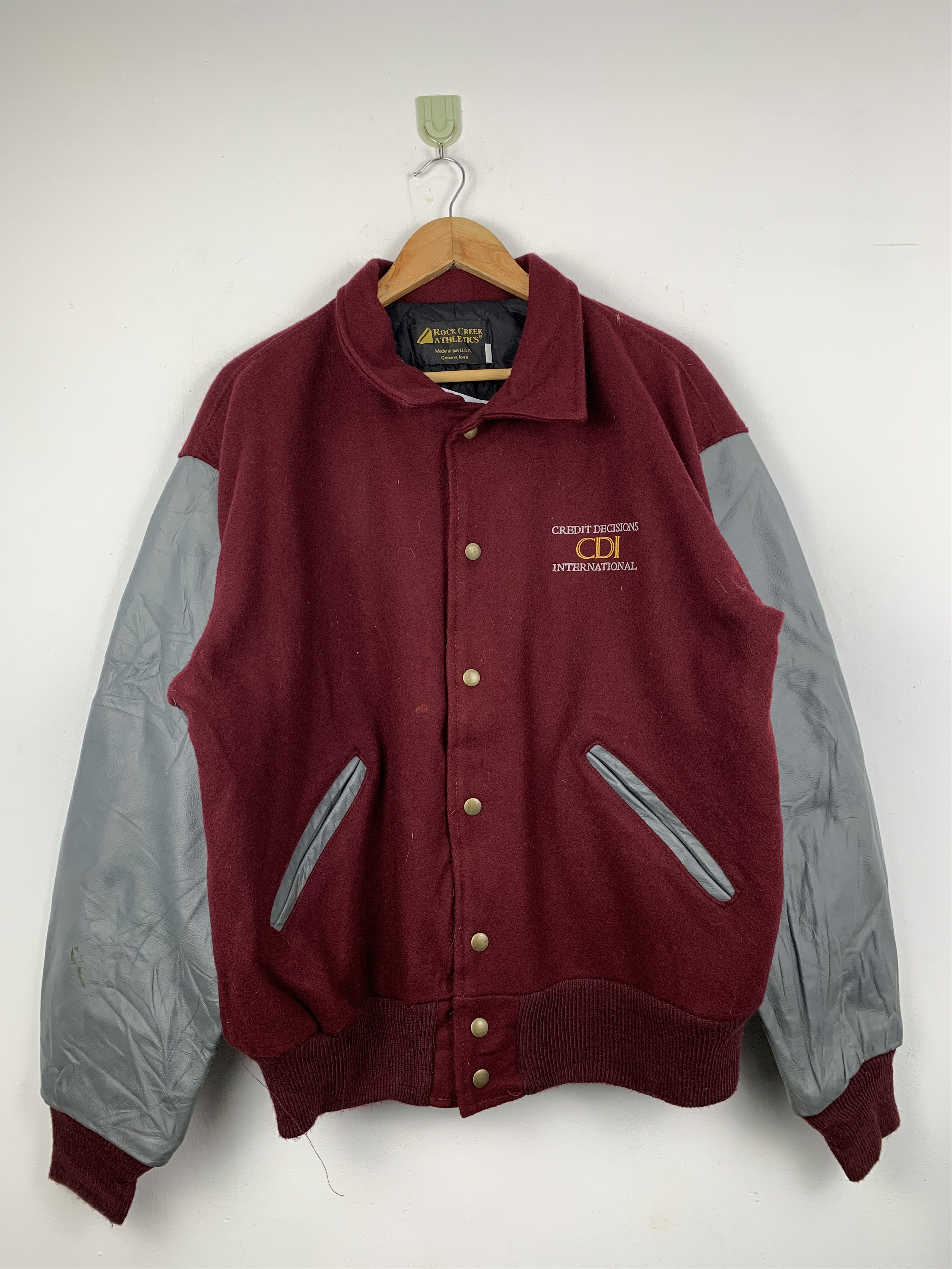 Vintage Vintage 80s Creek Athletics Sleeve Leather Varsity V0527 Size US L / EU 52-54 / 3 - 1 Thumbnail