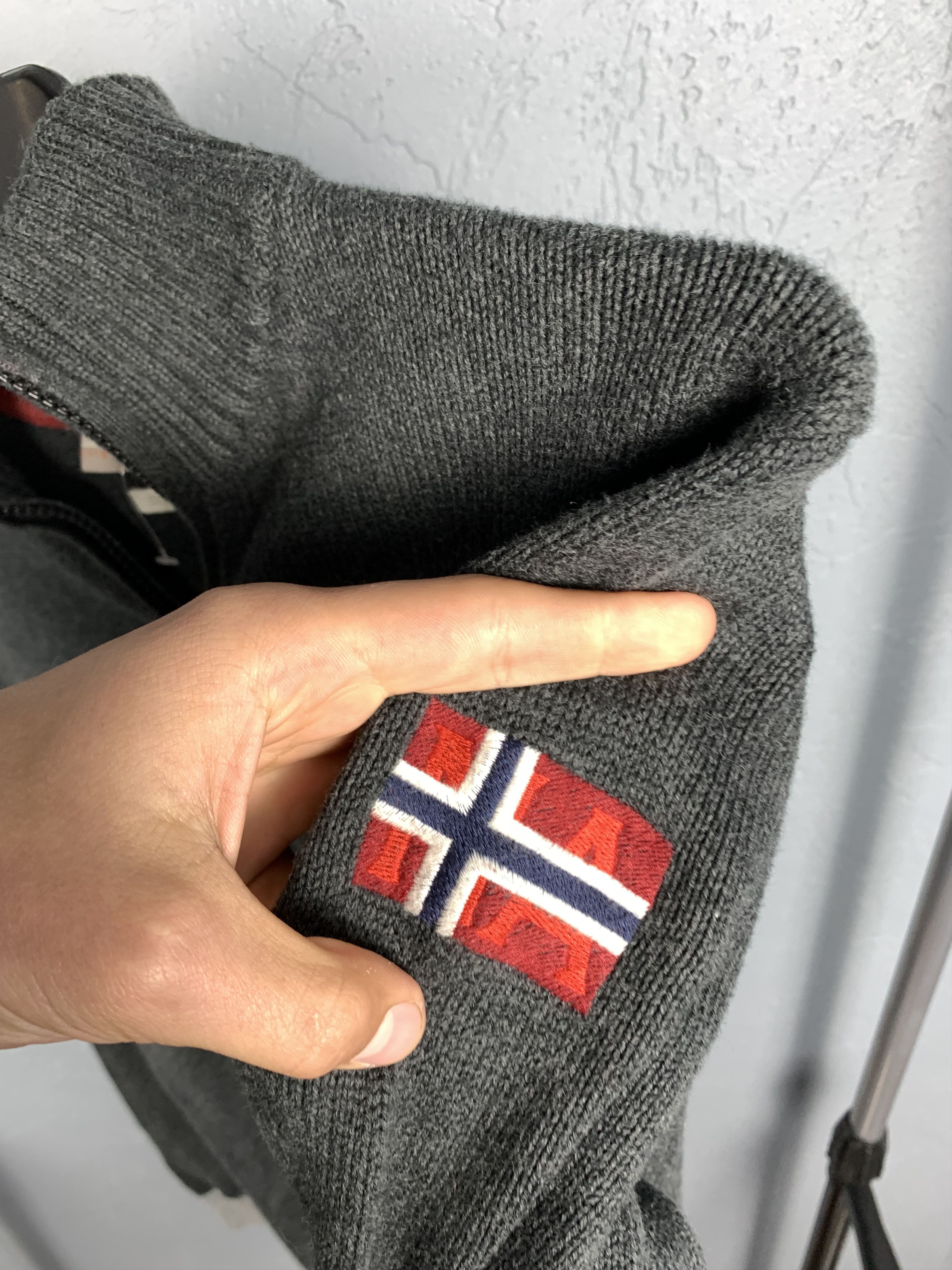 Napapijri Napapijri Vintage Quarter Zip Mens Knit Sweater Size US S / EU 44-46 / 1 - 5 Thumbnail