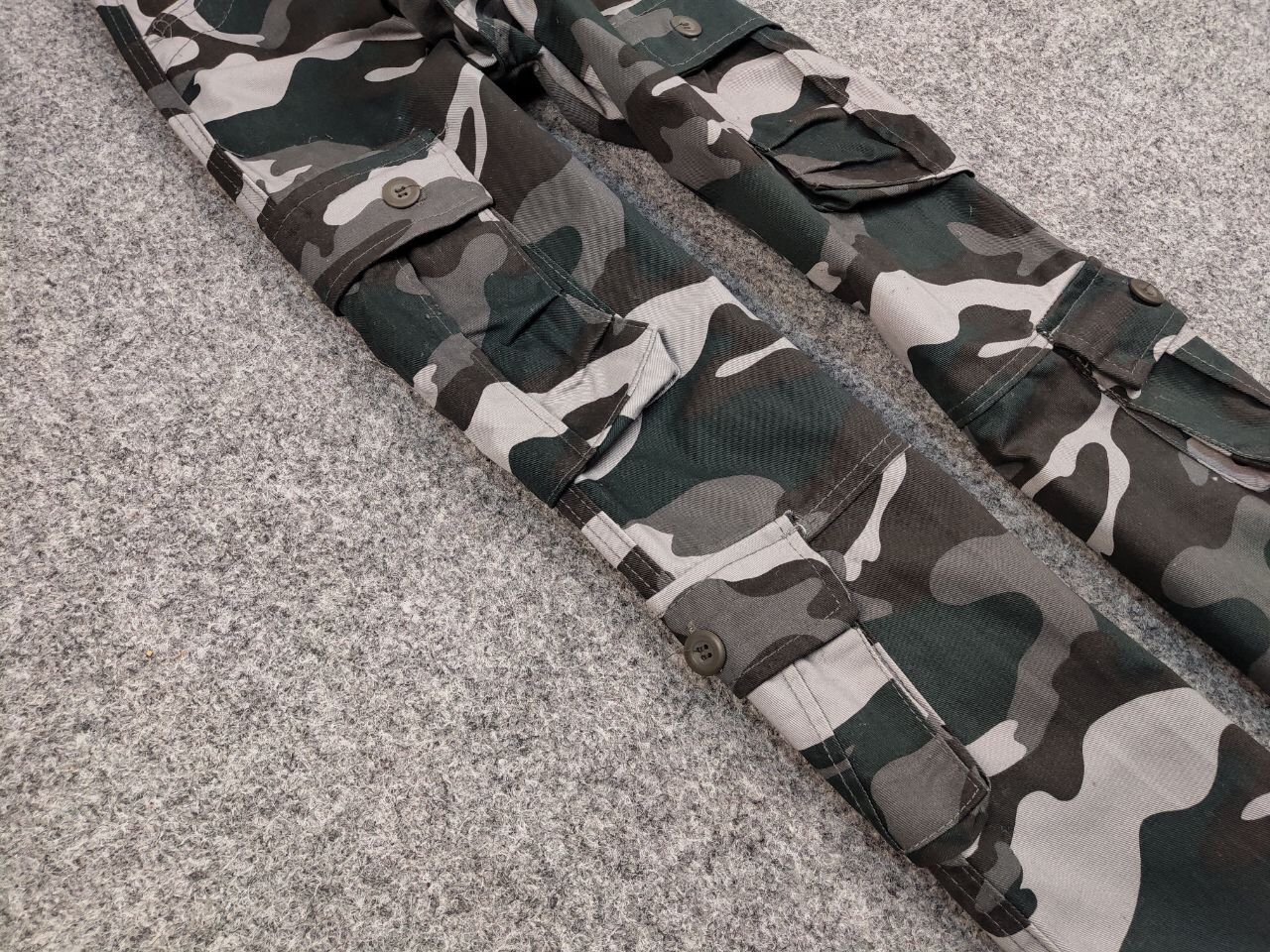 Japanese Brand 🔴 Vintage Japan Multi Pocket Cargo Camo Pants Travis Scott Size US 34 / EU 50 - 10 Thumbnail