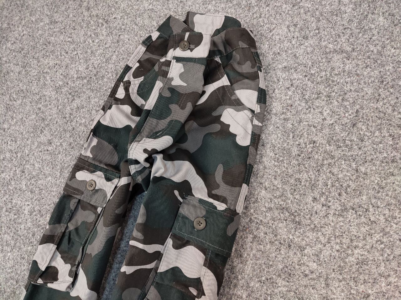 Japanese Brand 🔴 Vintage Japan Multi Pocket Cargo Camo Pants Travis Scott Size US 34 / EU 50 - 4 Thumbnail