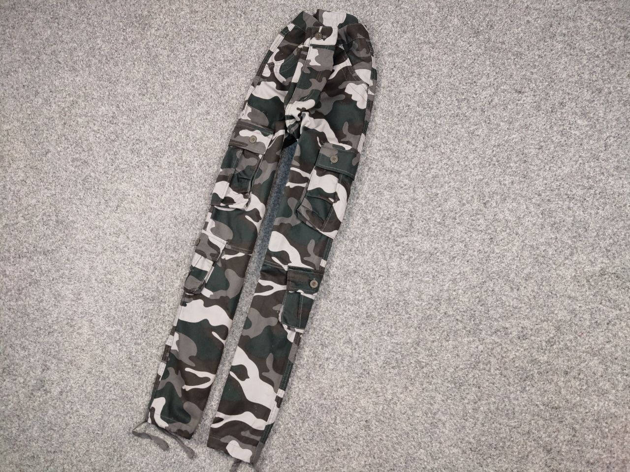 Japanese Brand 🔴 Vintage Japan Multi Pocket Cargo Camo Pants Travis Scott Size US 34 / EU 50 - 3 Thumbnail