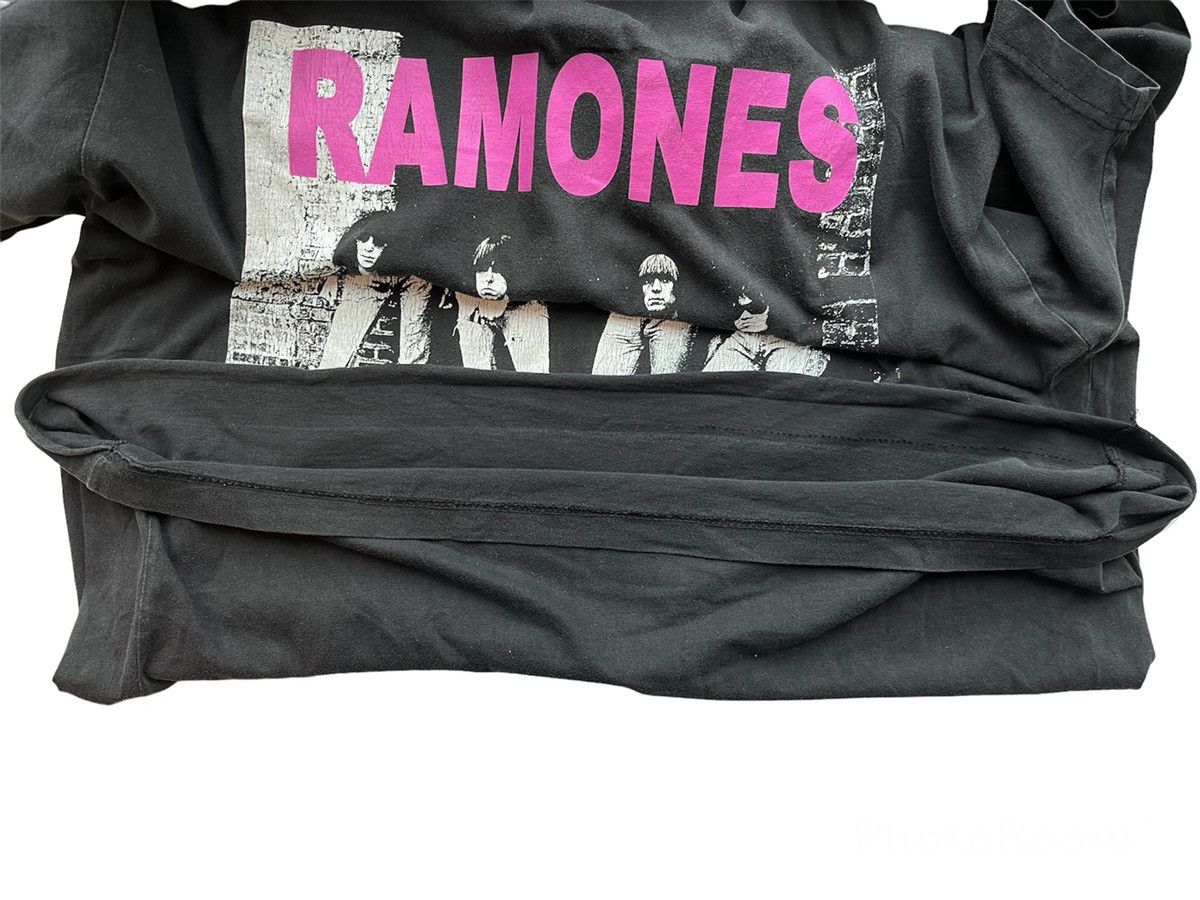Band Tees × Vintage 90s Ramones Faded Distressed T Shirt block party kasabian Size US XL / EU 56 / 4 - 5 Thumbnail