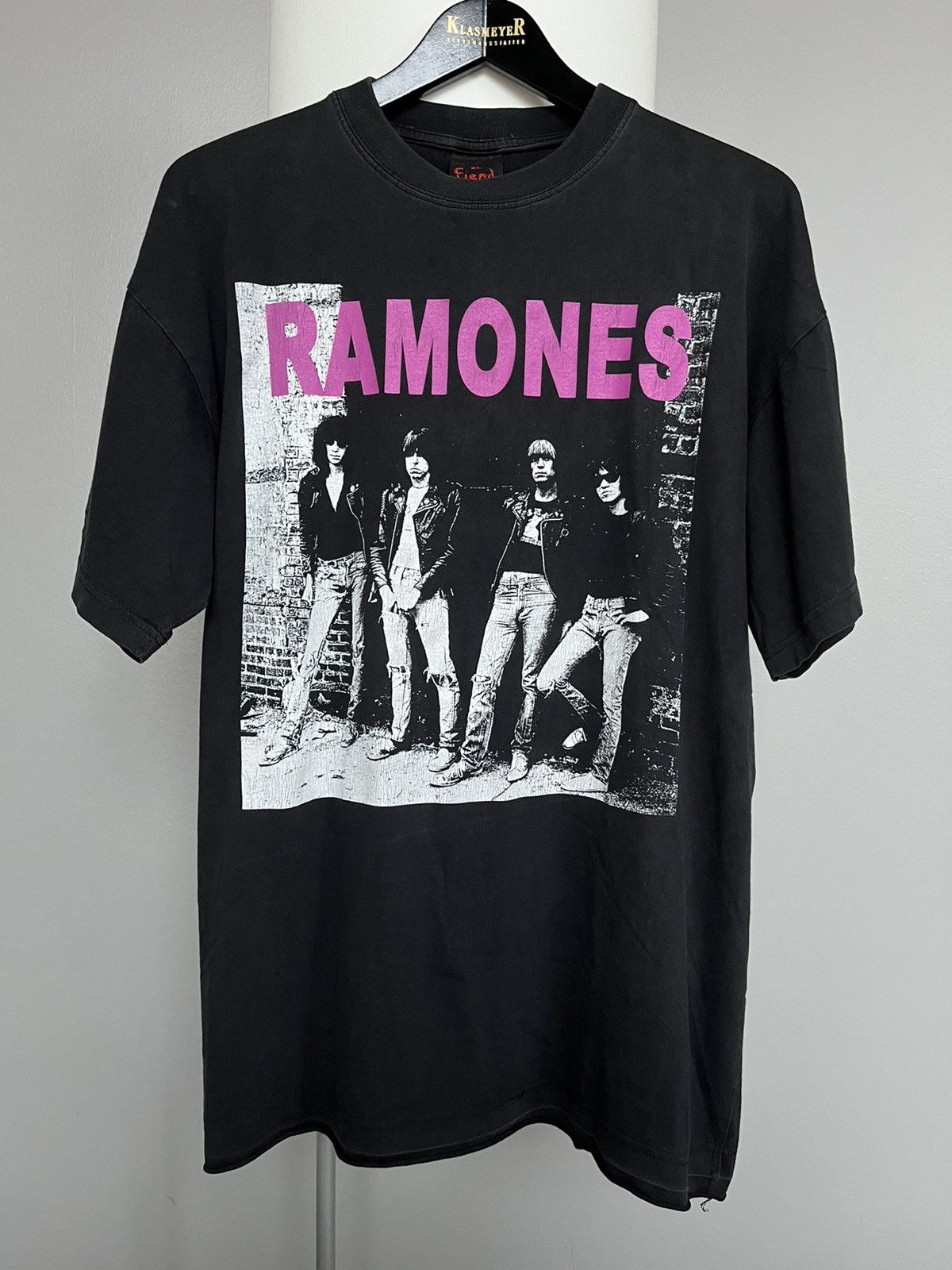 Band Tees × Vintage 90s Ramones Faded Distressed T Shirt block party kasabian Size US XL / EU 56 / 4 - 1 Thumbnail