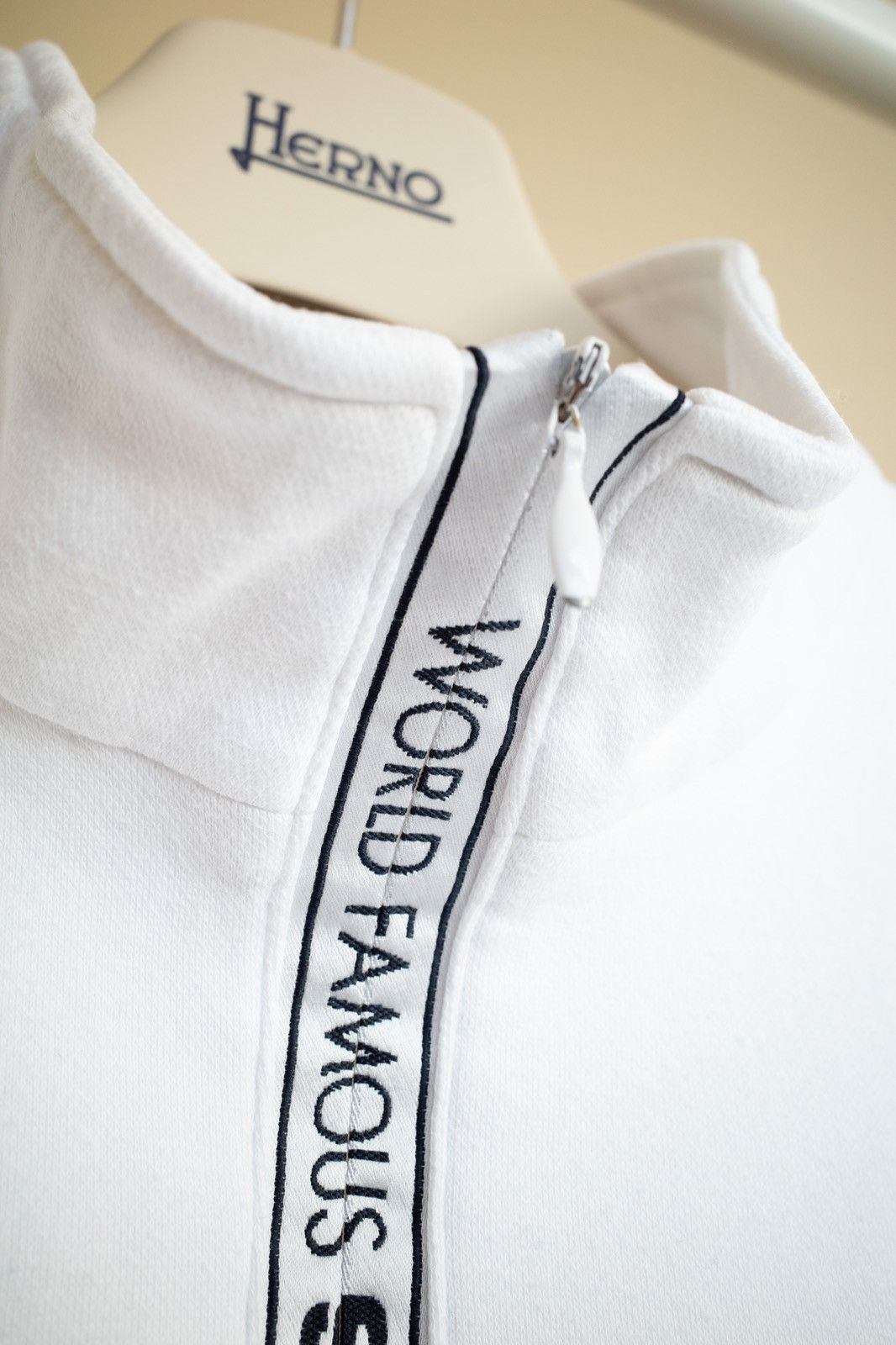Supreme Supreme World Famous Quarter Zip - White - L Size US L / EU 52-54 / 3 - 15 Thumbnail