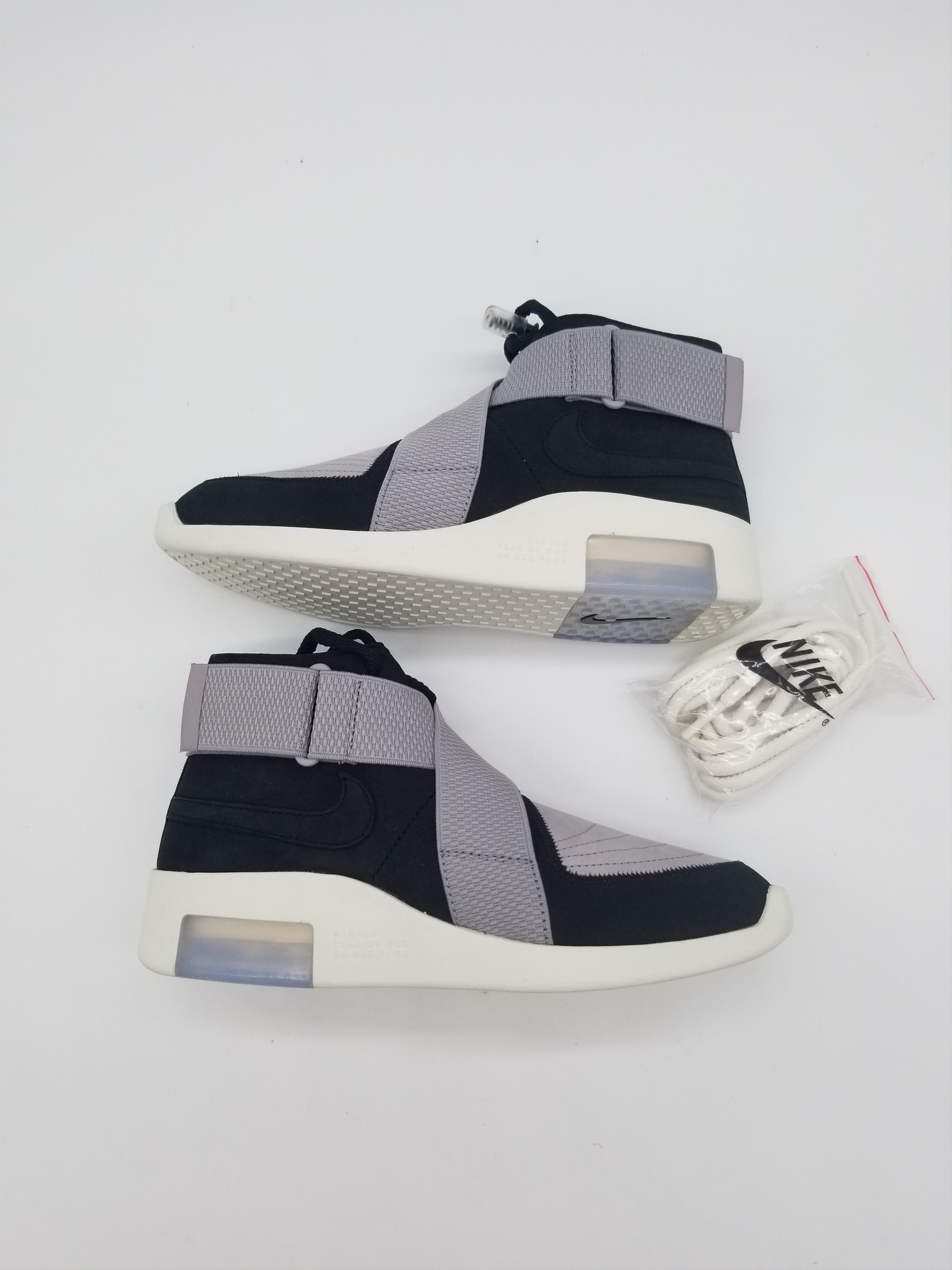 Nike Men's Air Raid Fear Of God Friends Fam Sz M in hand